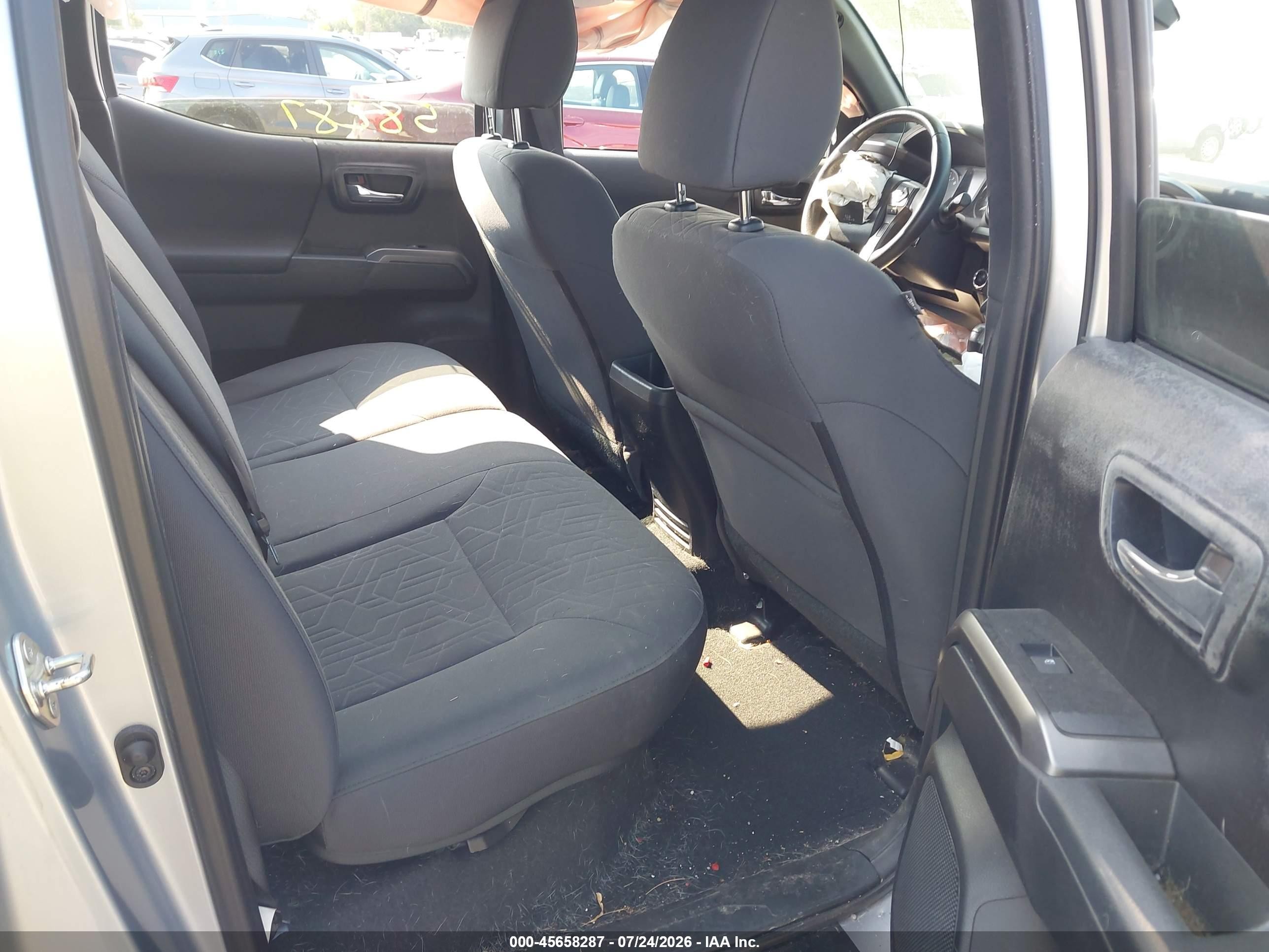 2019 Toyota Tacoma Trd Sport Silver vin: 3TMDZ5BN0KM063709