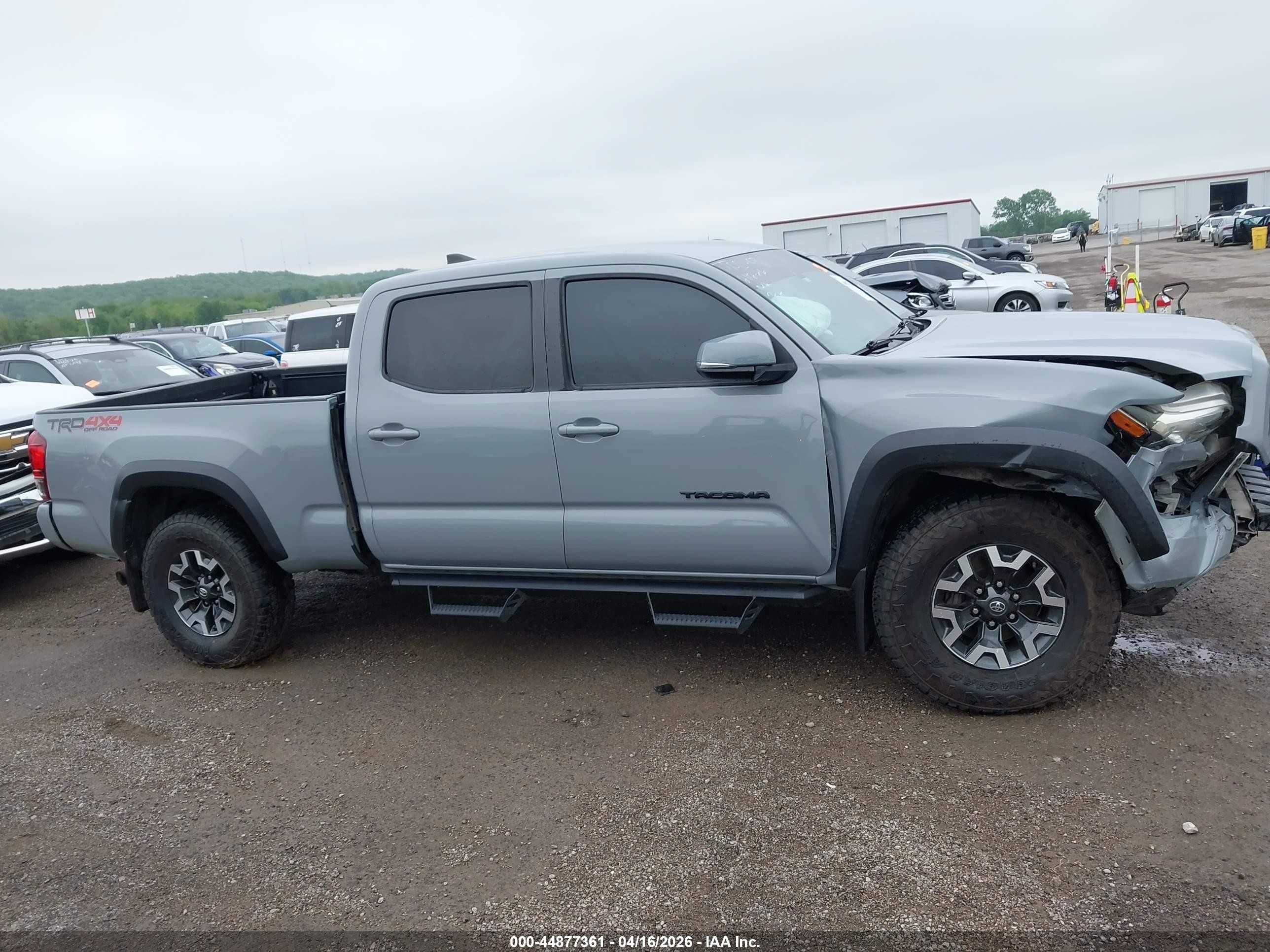 2019 Toyota Tacoma Trd Off Road Серый vin: 3TMDZ5BN3KM068323