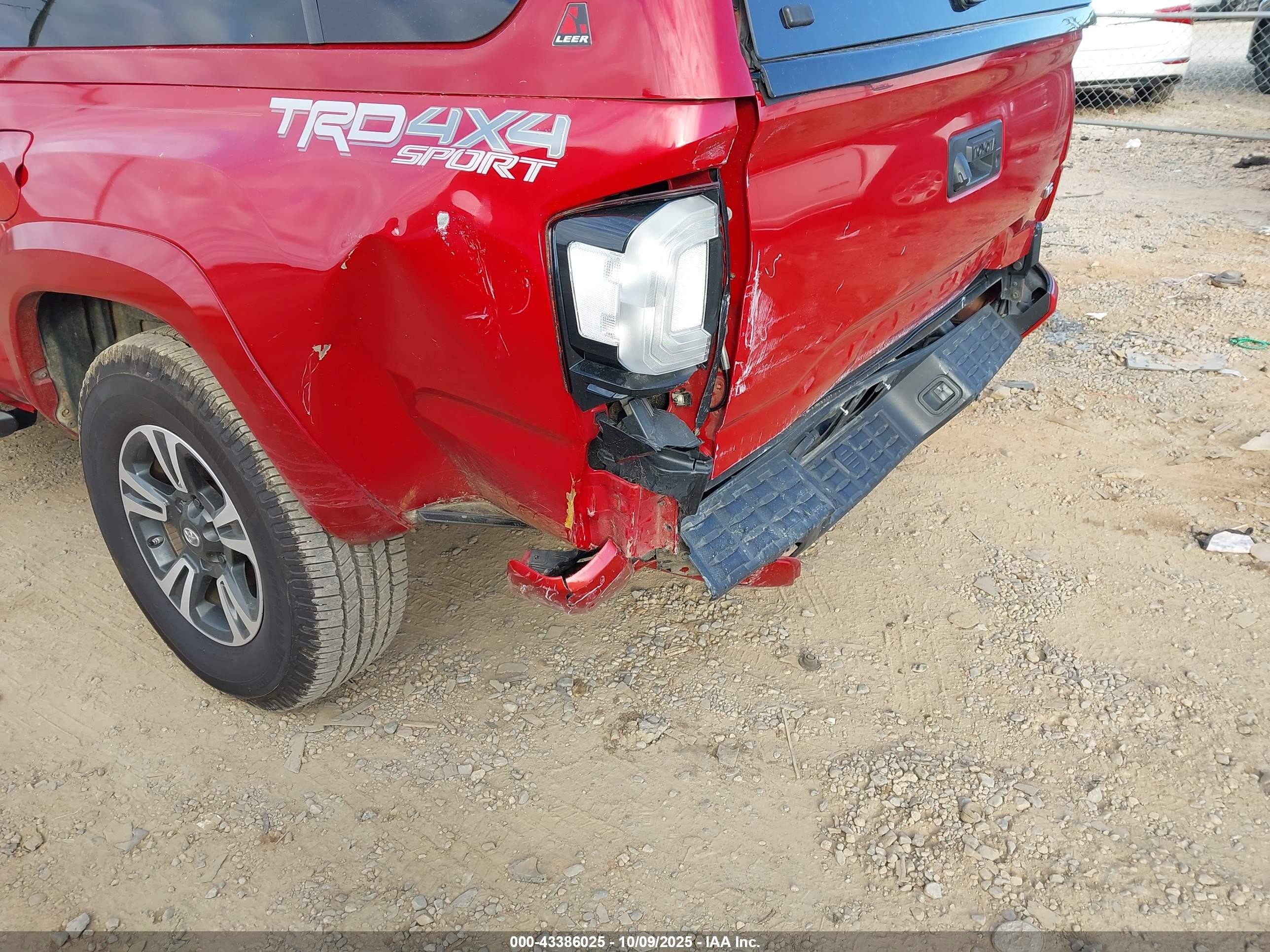 2018 Toyota Tacoma Trd Sport Красный vin: 3TMDZ5BN4JM052047
