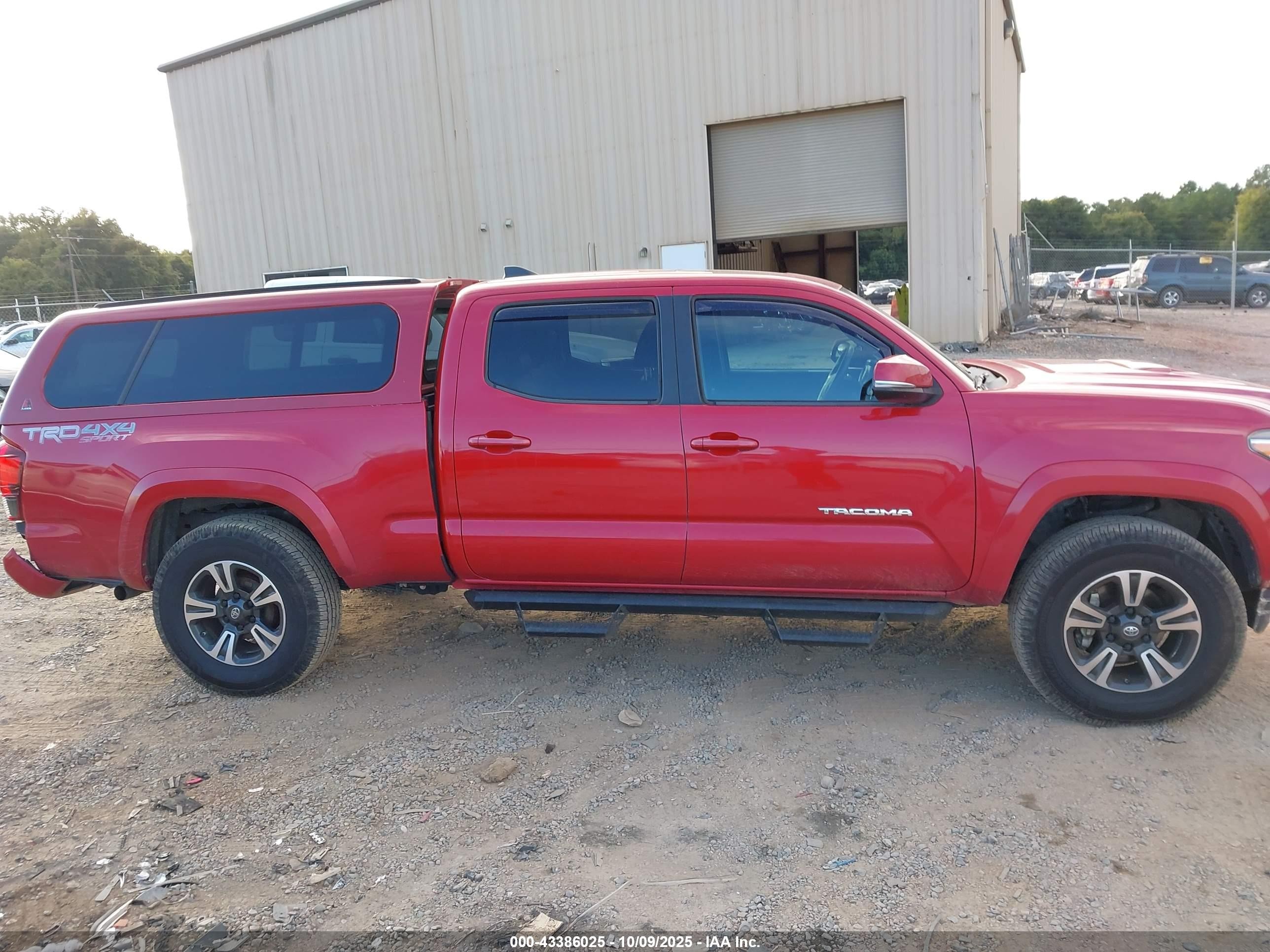 2018 Toyota Tacoma Trd Sport Красный vin: 3TMDZ5BN4JM052047