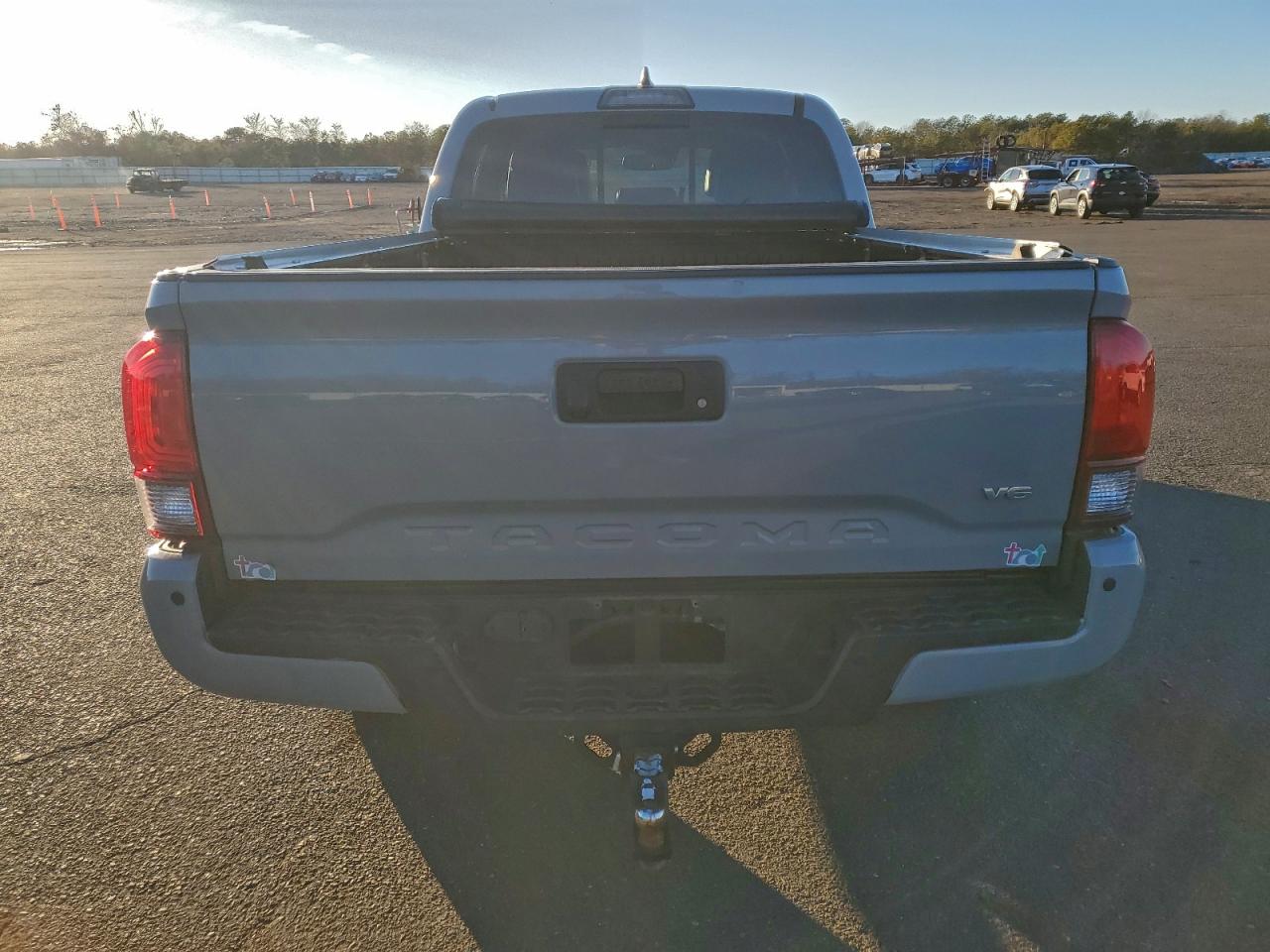 2019 Toyota Tacoma Double Cab Gray vin: 3TMDZ5BN4KM064197