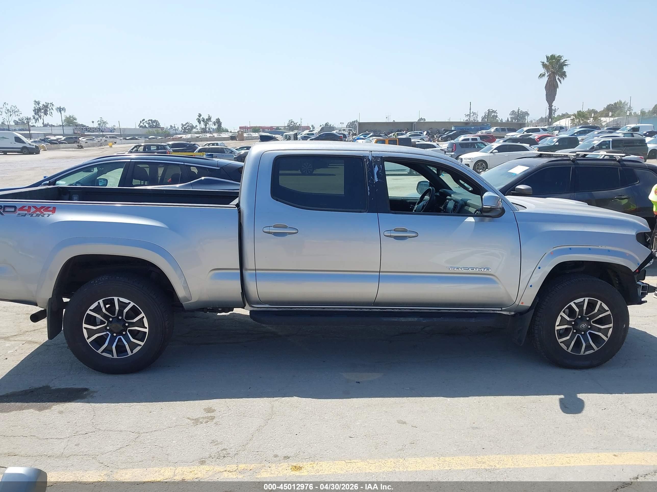 2023 Toyota Tacoma Trd Sport Серебряный vin: 3TMDZ5BN4PM164145