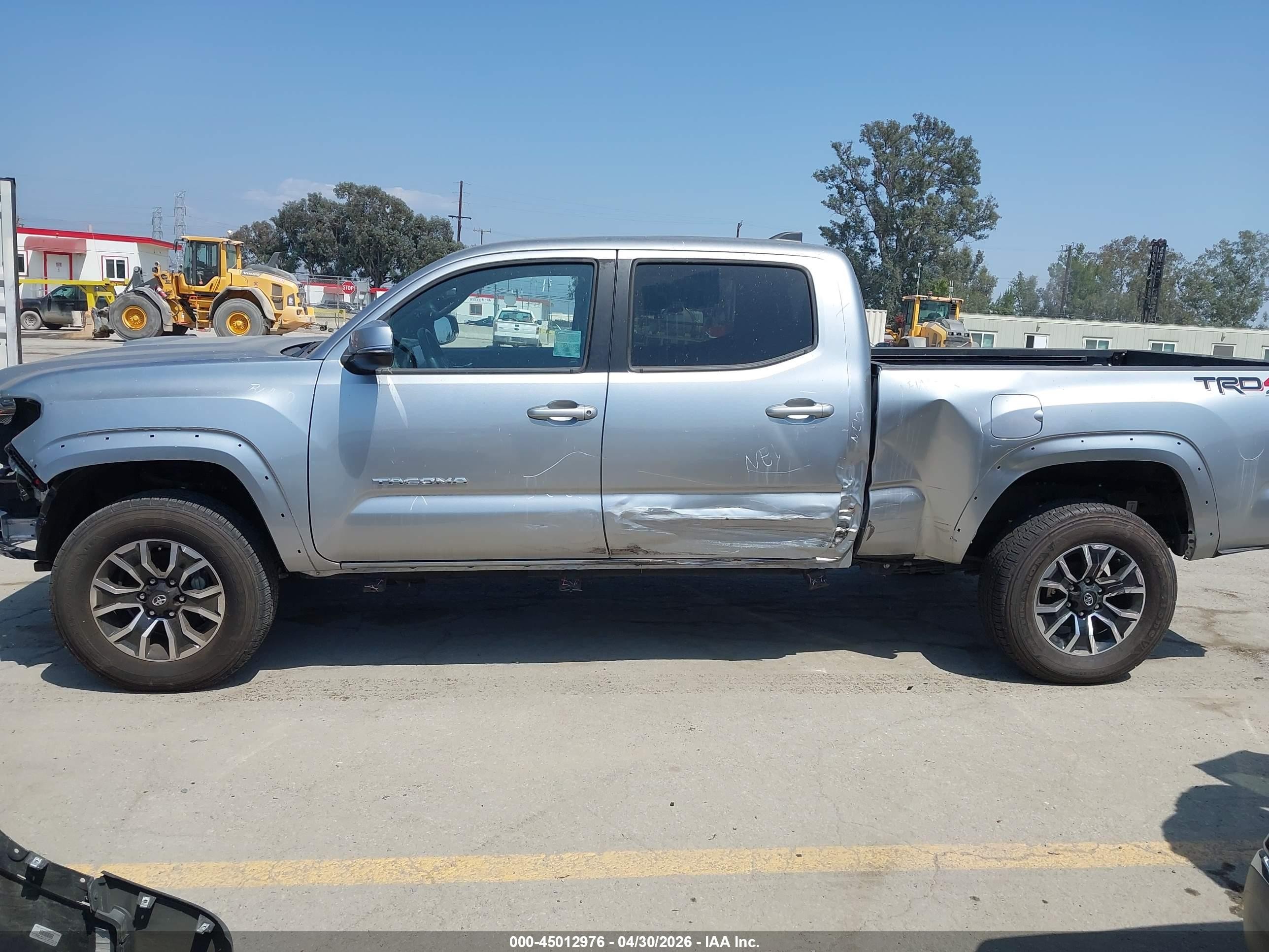 2023 Toyota Tacoma Trd Sport Серебряный vin: 3TMDZ5BN4PM164145