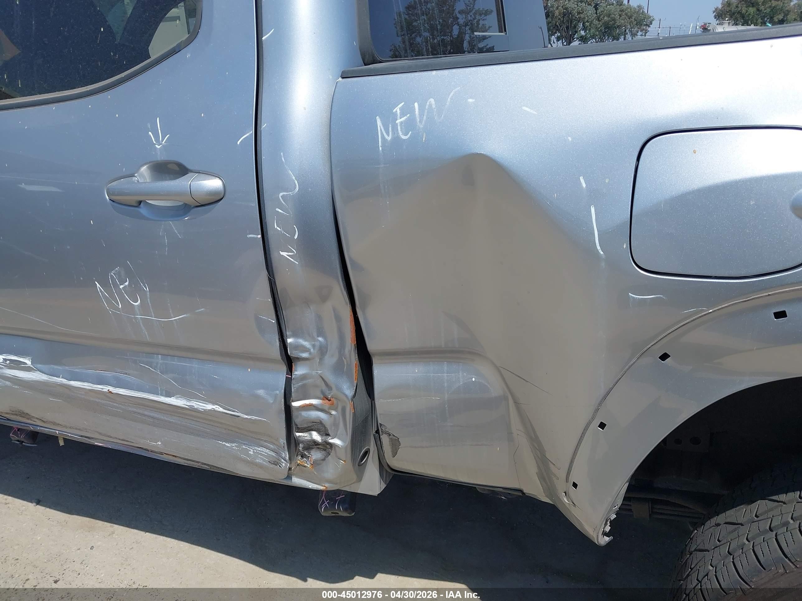2023 Toyota Tacoma Trd Sport Серебряный vin: 3TMDZ5BN4PM164145