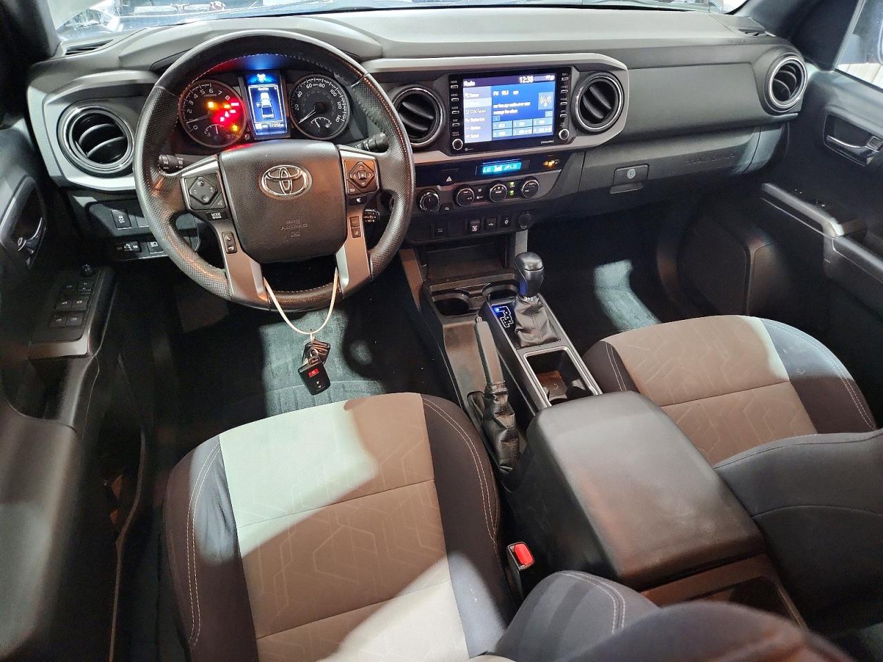2021 Toyota Tacoma Trd Off-road Угольный vin: 3TMDZ5BN8MM103649