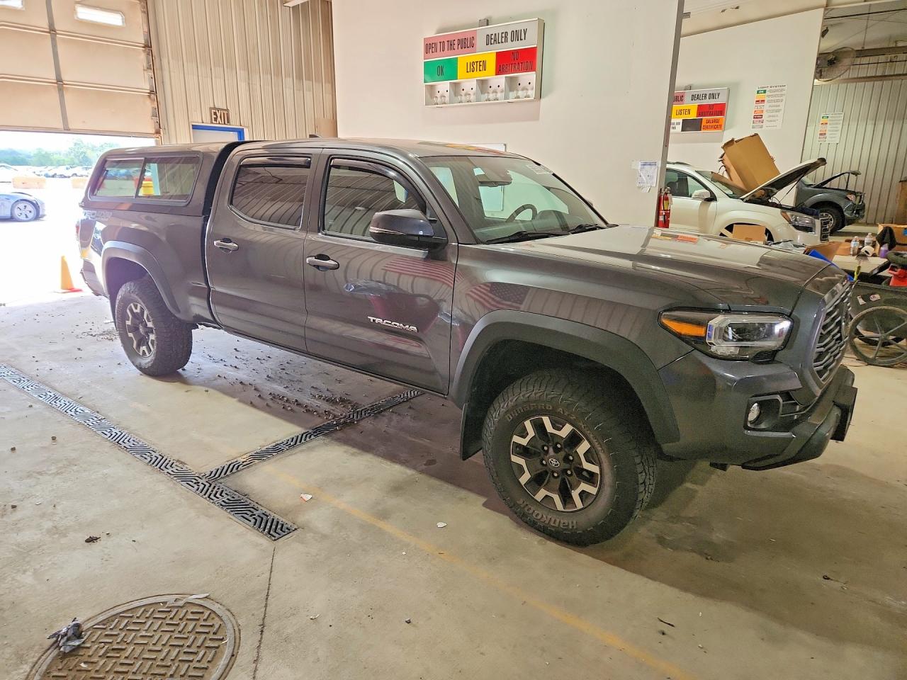 2021 Toyota Tacoma Trd Off-road Угольный vin: 3TMDZ5BN8MM103649