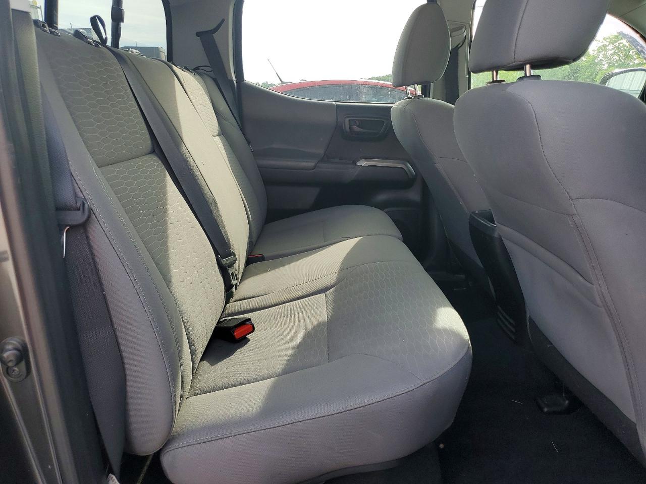 2017 Toyota Tacoma Sr5 V6 Gray vin: 3TMDZ5BN9HM026277