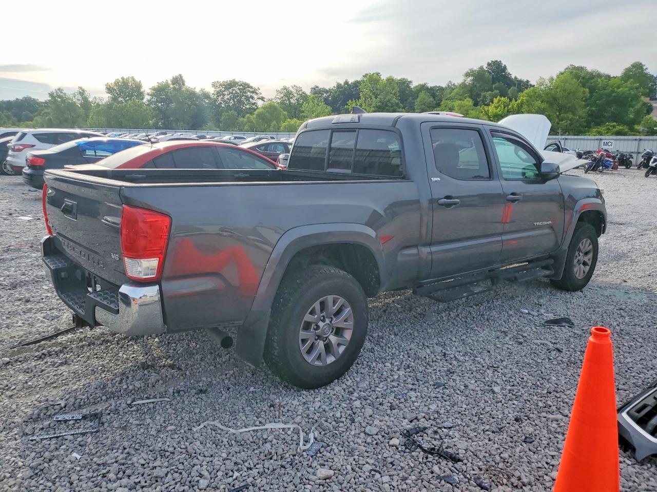 2017 Toyota Tacoma Sr5 V6 Gray vin: 3TMDZ5BN9HM026277