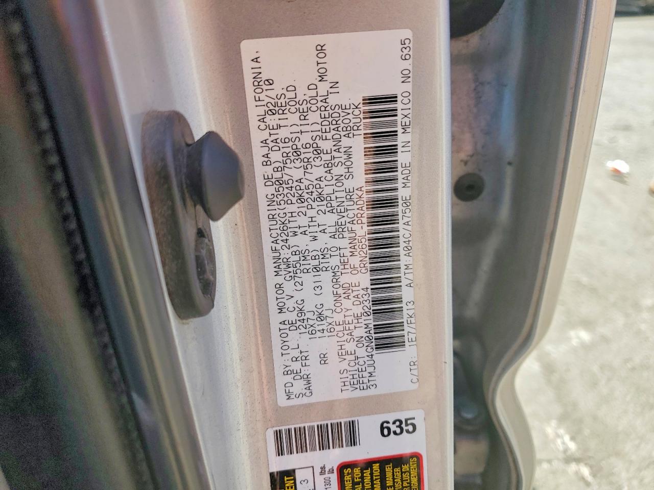 2010 Toyota Tacoma Double Cab Prerunner Silver vin: 3TMJU4GN0AM102334