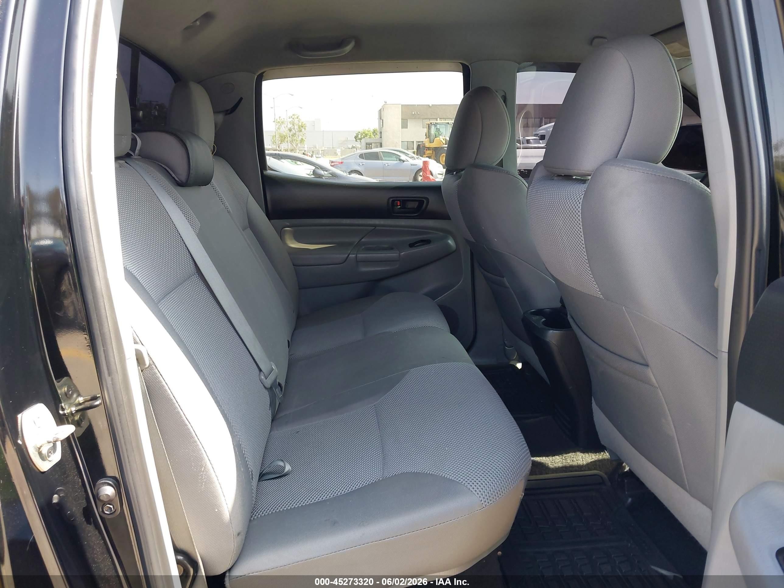 2013 Toyota Tacoma Prerunner V6 Black vin: 3TMJU4GN0DM153269