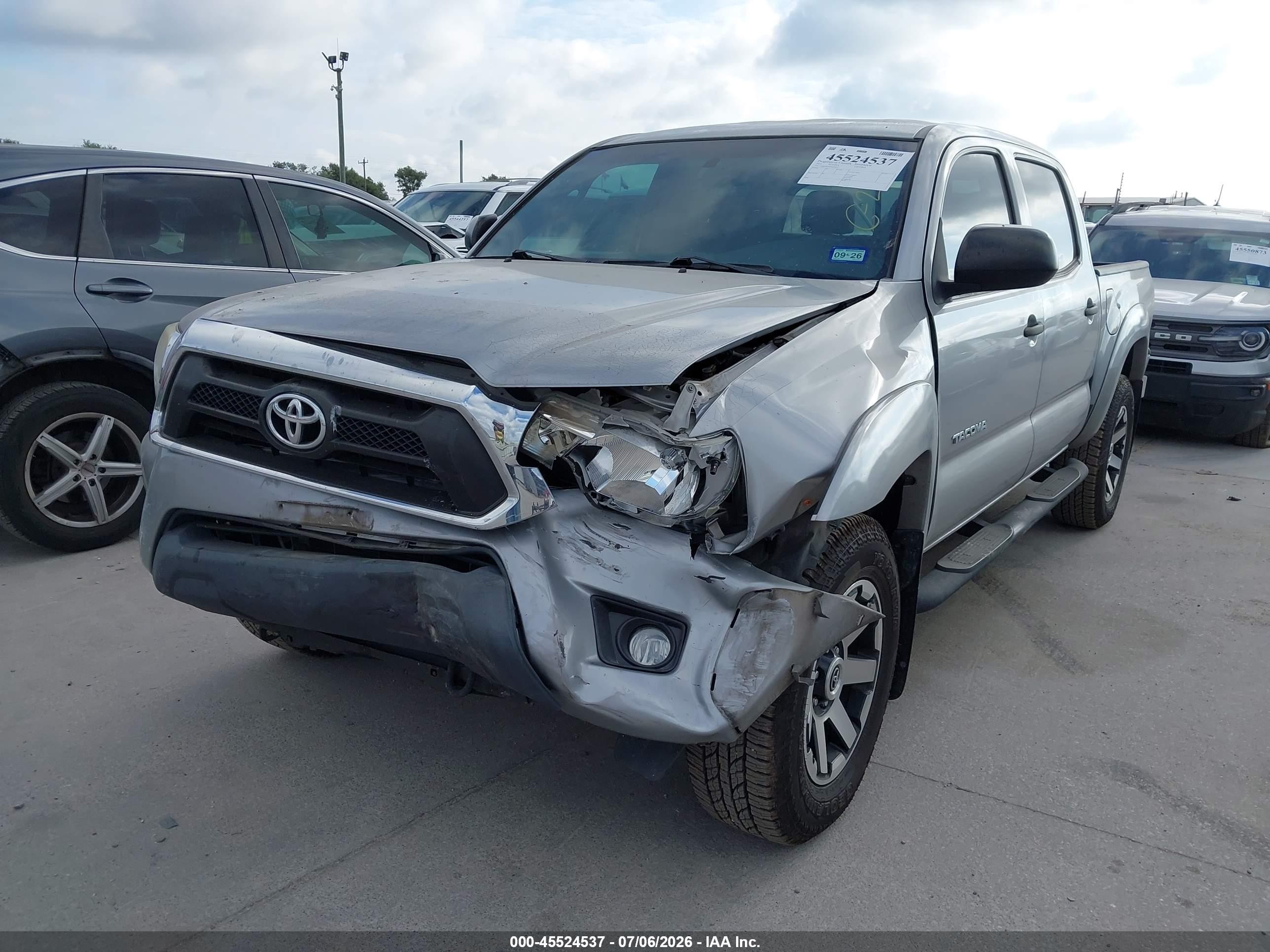 2014 Toyota Tacoma Prerunner V6 Серебряный vin: 3TMJU4GN0EM159672