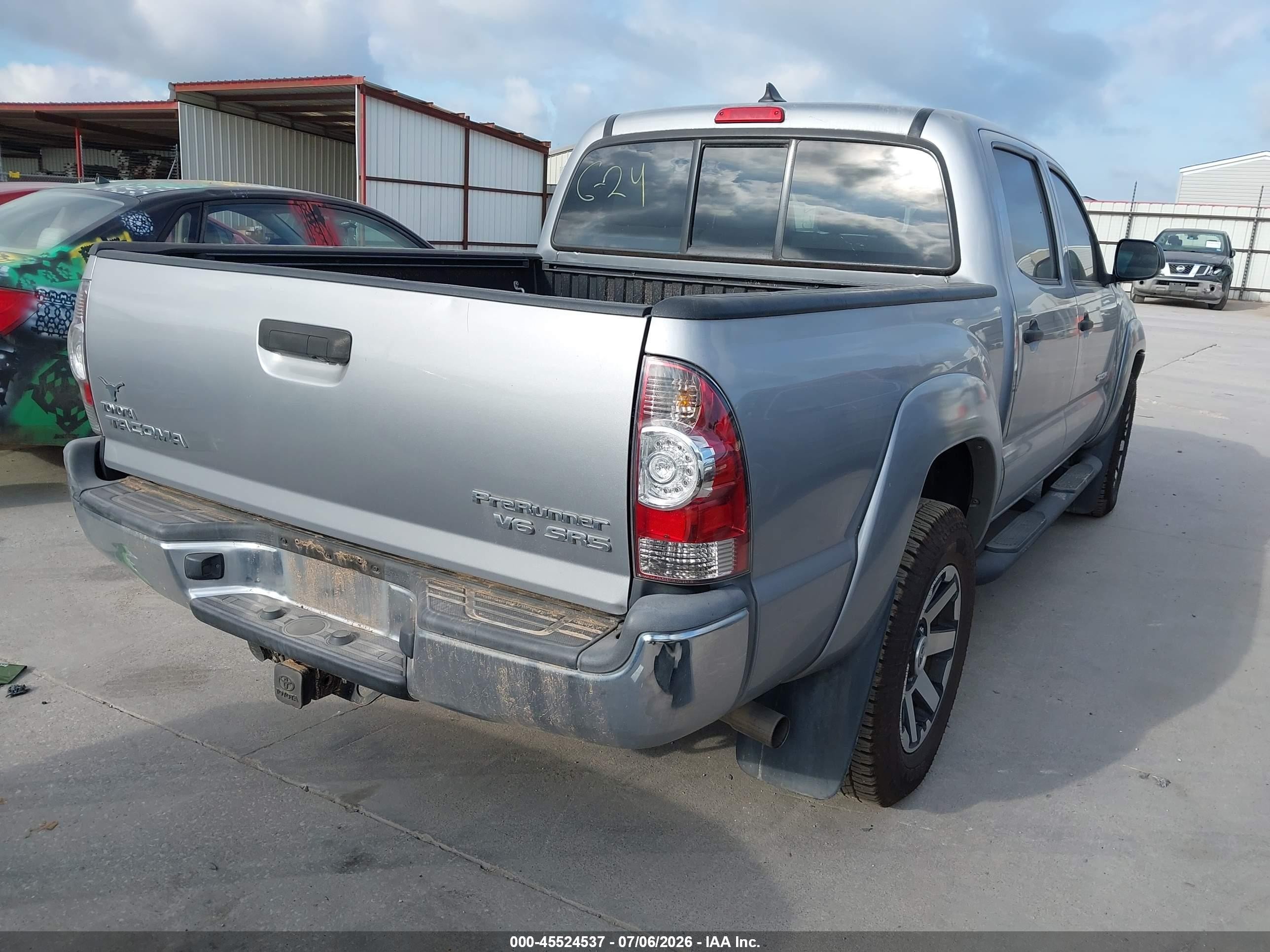 2014 Toyota Tacoma Prerunner V6 Серебряный vin: 3TMJU4GN0EM159672