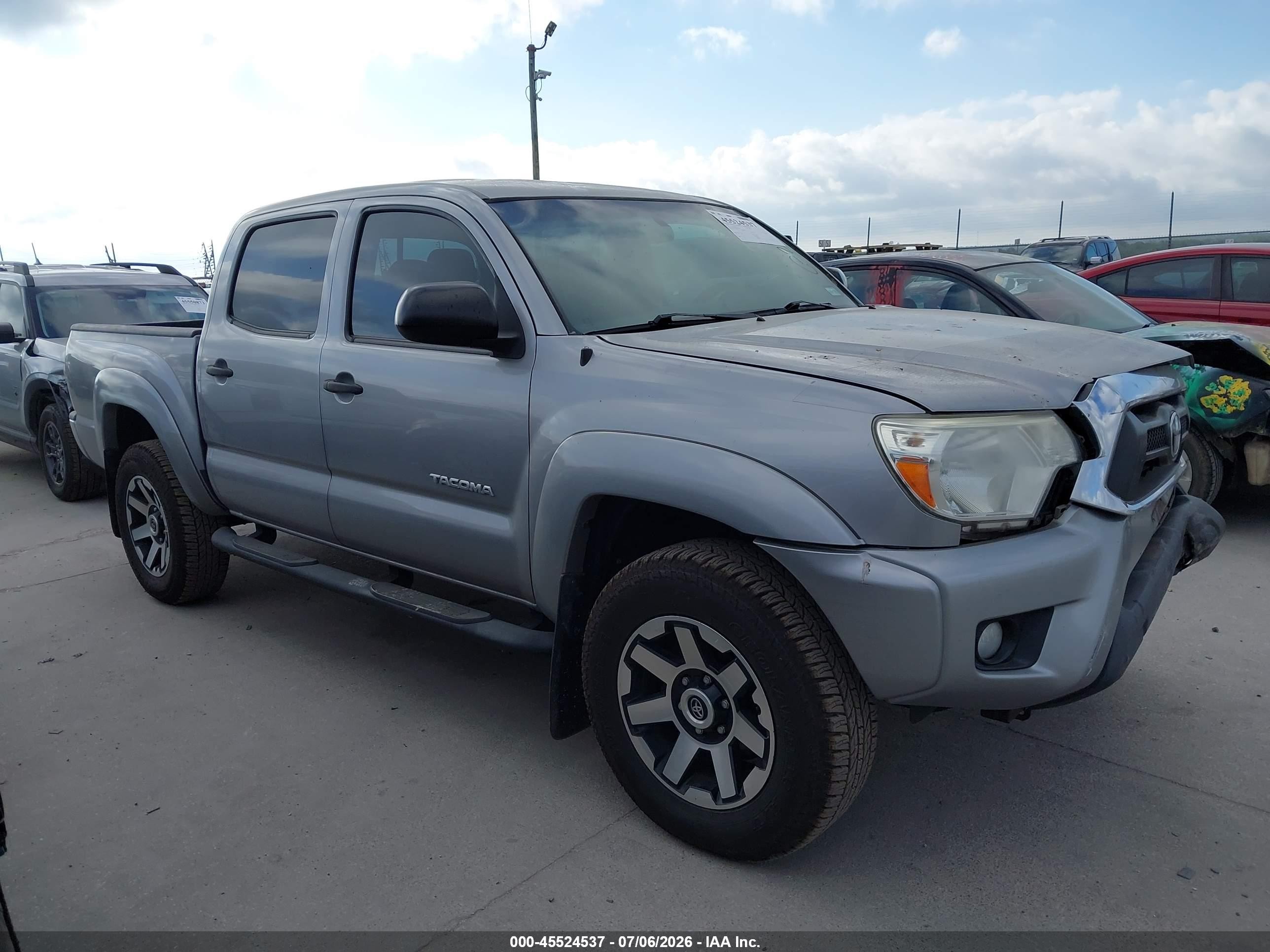 2014 Toyota Tacoma Prerunner V6 Серебряный vin: 3TMJU4GN0EM159672