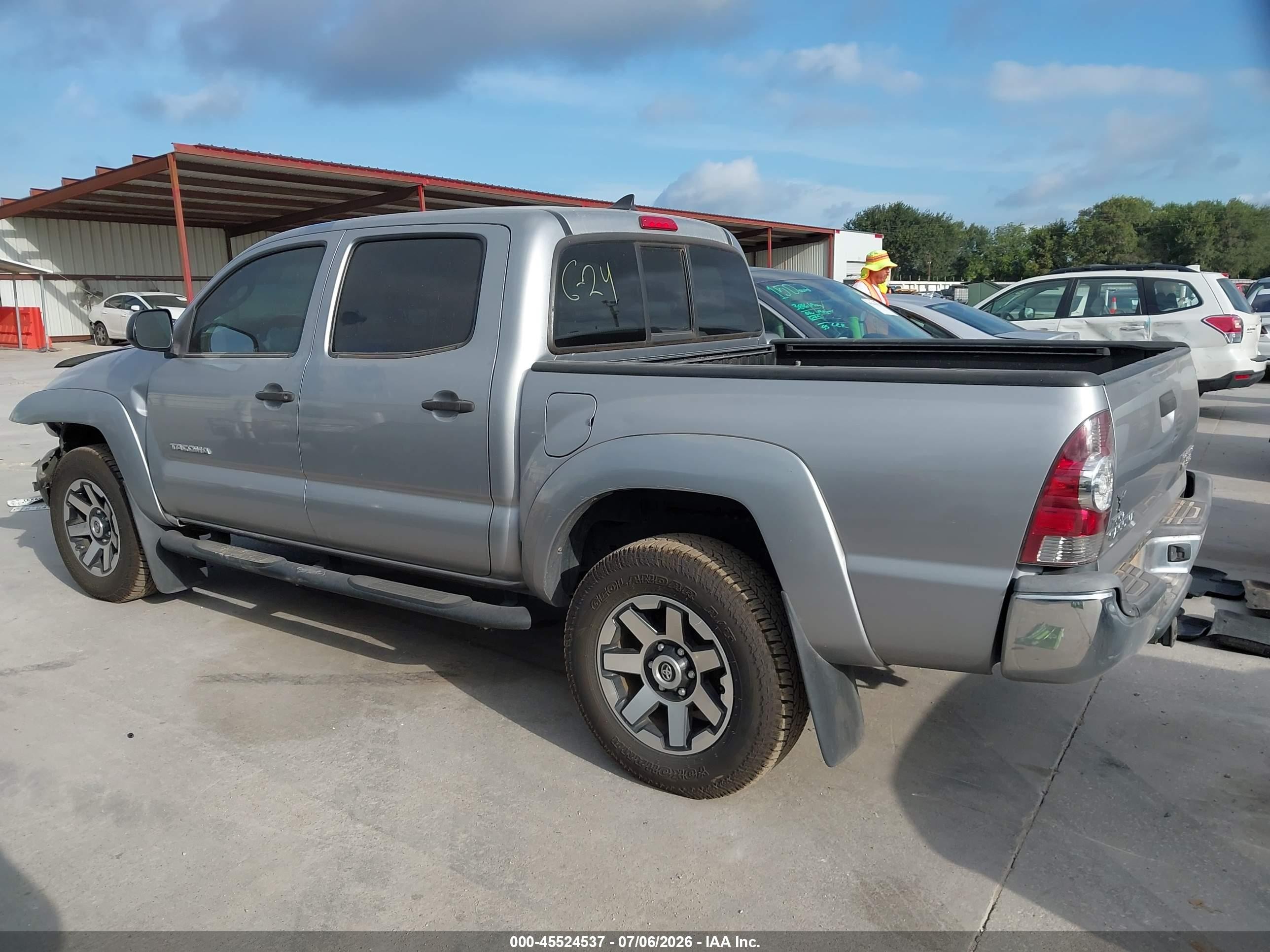 2014 Toyota Tacoma Prerunner V6 Серебряный vin: 3TMJU4GN0EM159672