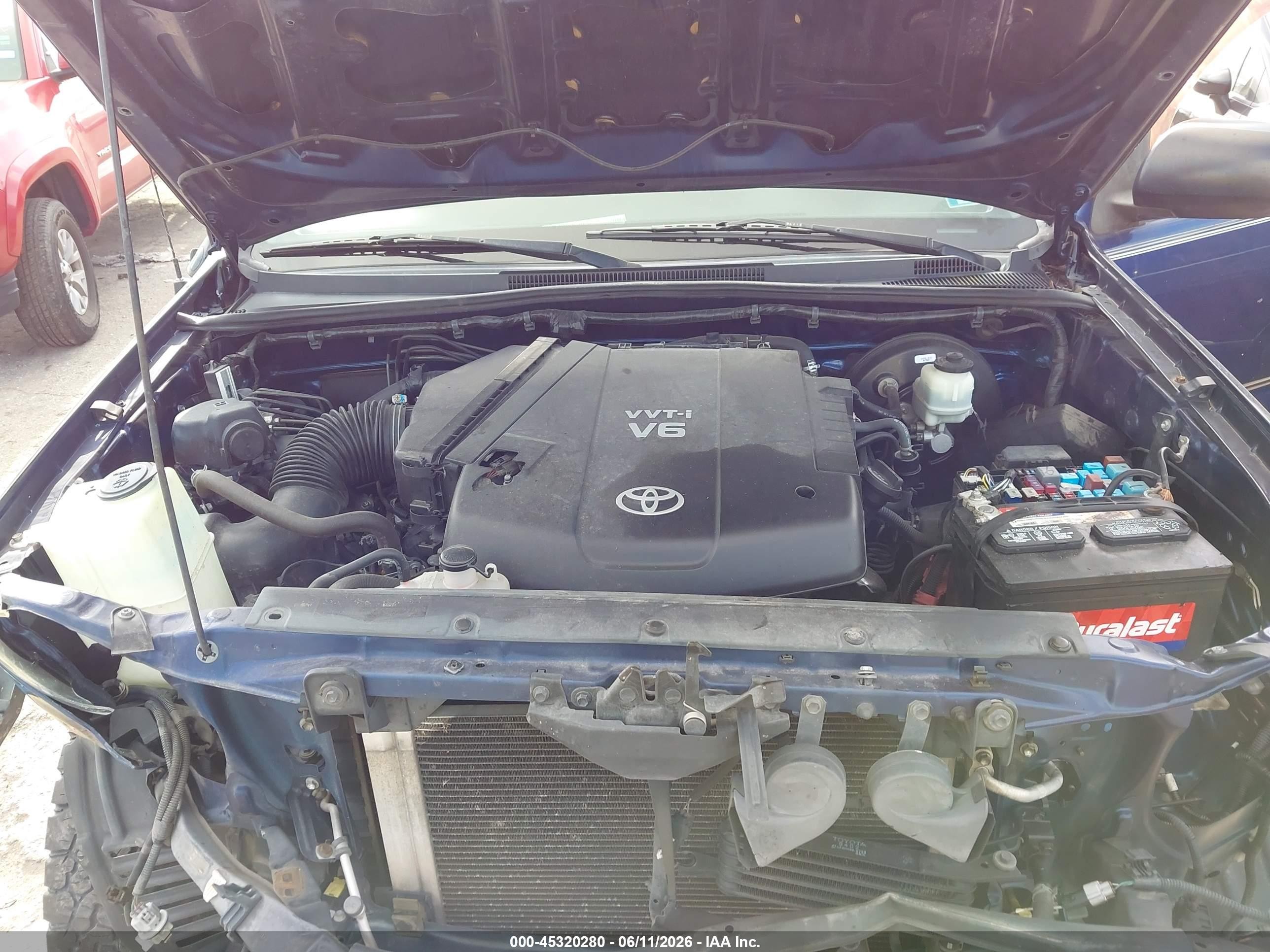 2014 Toyota Tacoma Prerunner V6 Blue vin: 3TMJU4GN0EM164726