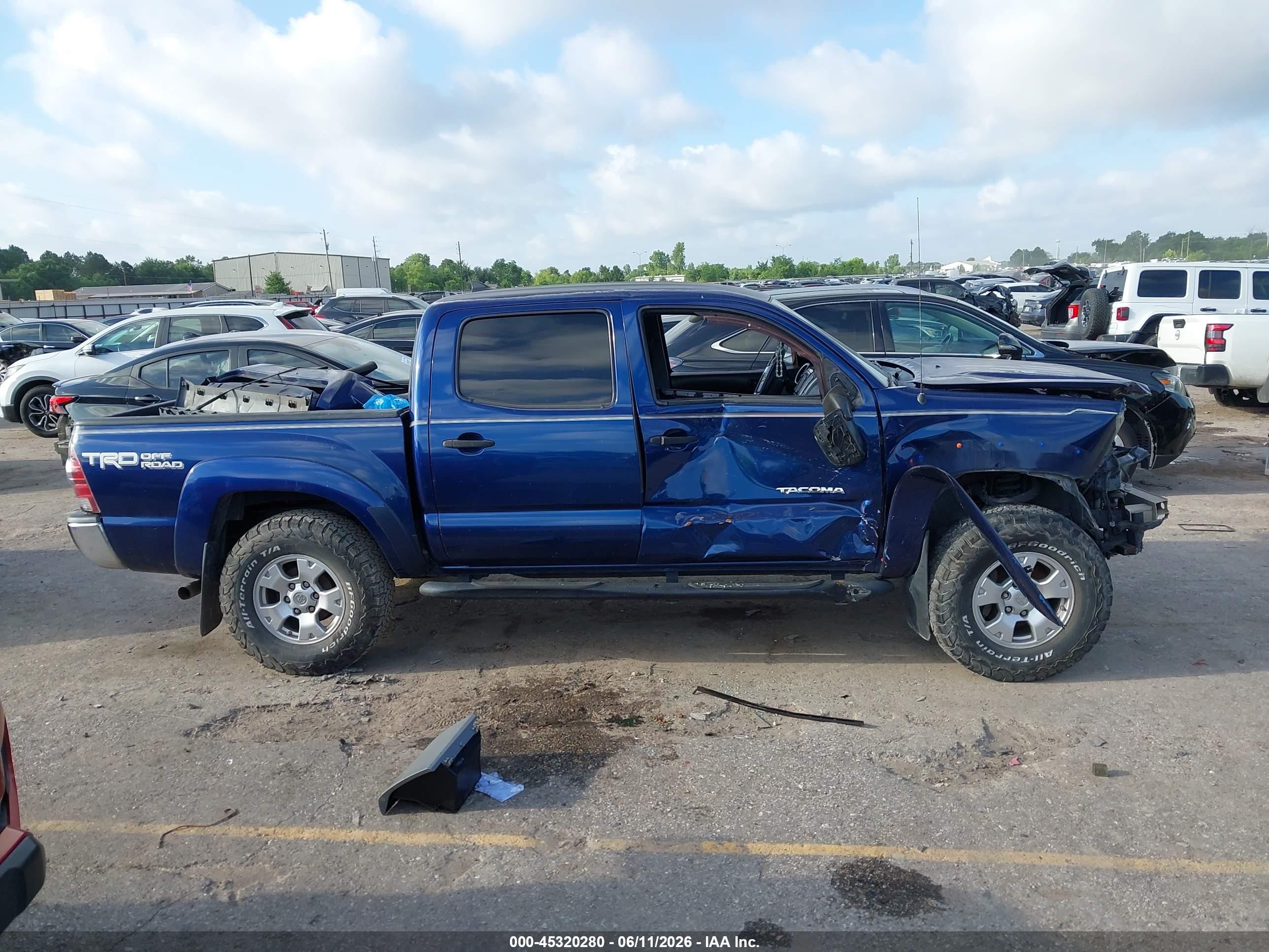 2014 Toyota Tacoma Prerunner V6 Blue vin: 3TMJU4GN0EM164726