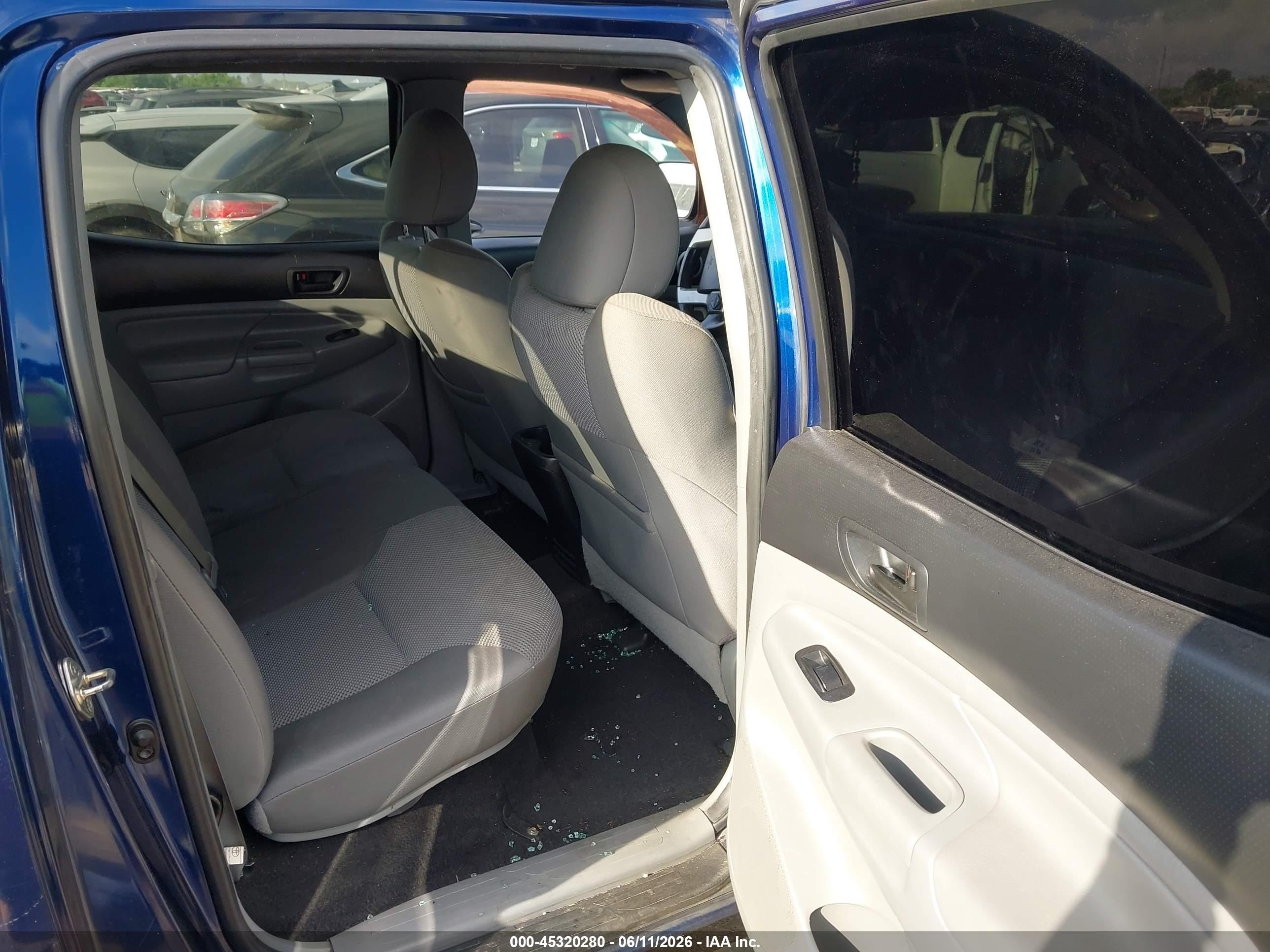 2014 Toyota Tacoma Prerunner V6 Blue vin: 3TMJU4GN0EM164726