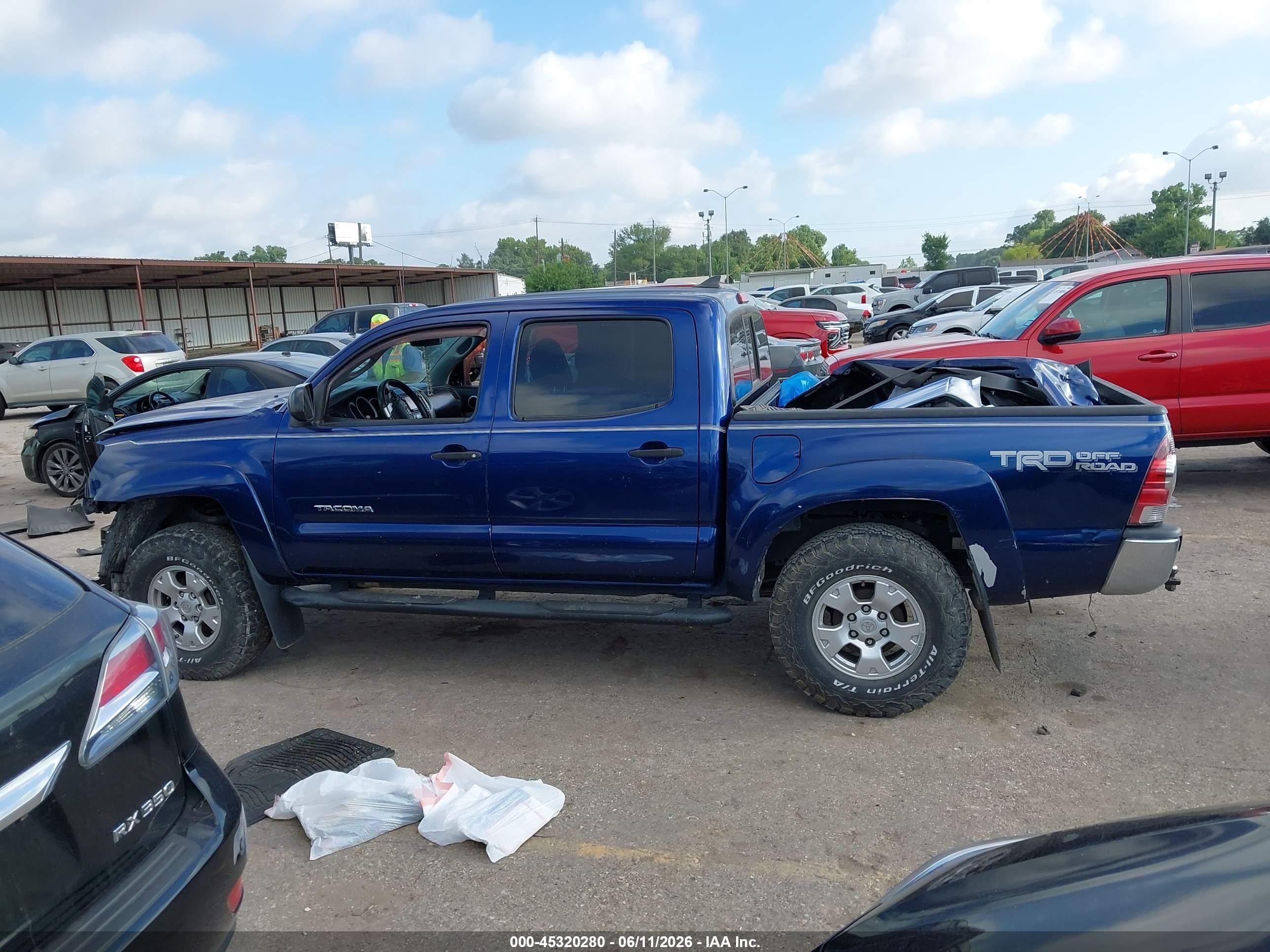 2014 Toyota Tacoma Prerunner V6 Blue vin: 3TMJU4GN0EM164726