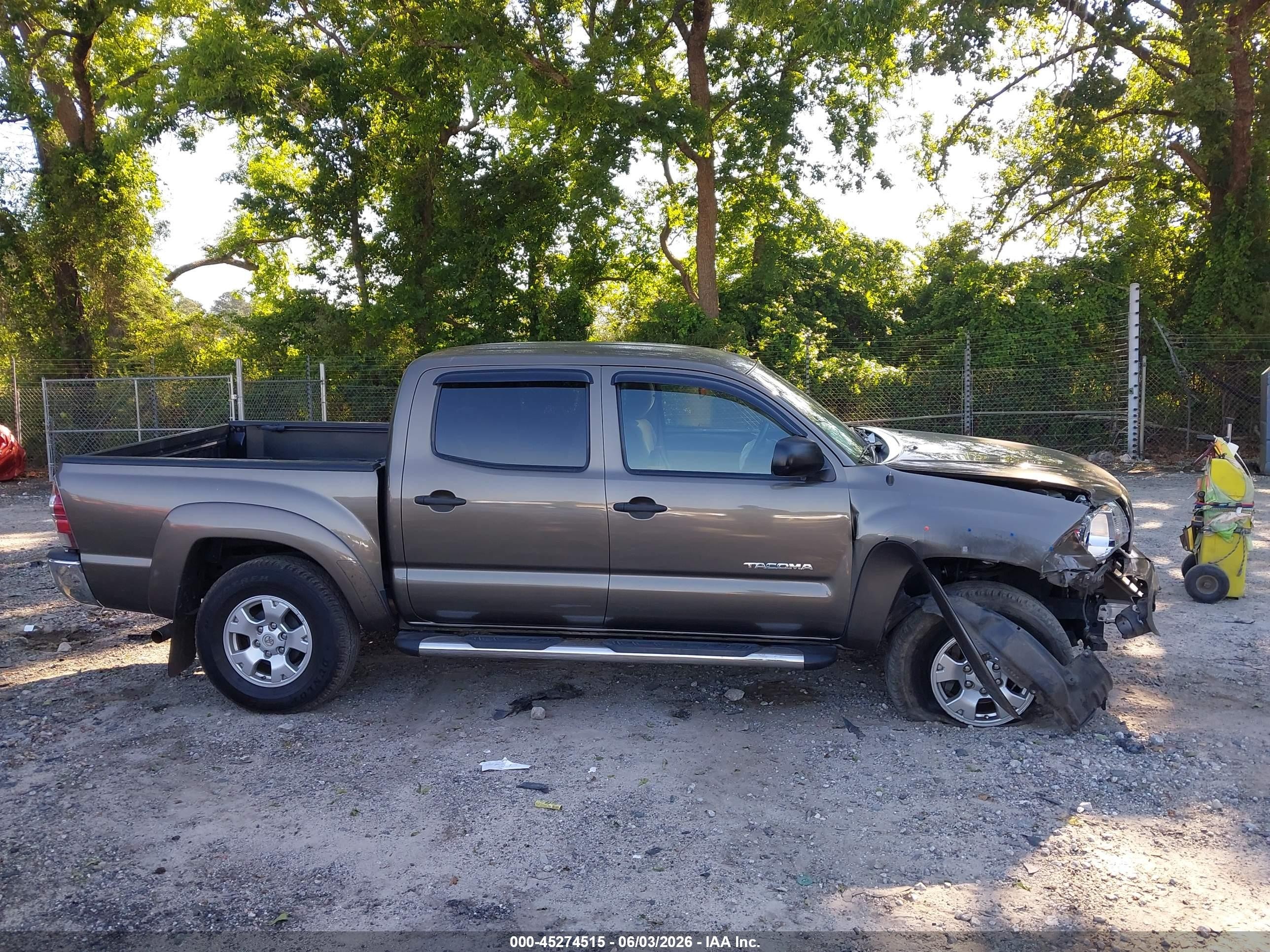 2011 Toyota Tacoma Prerunner V6 Gray vin: 3TMJU4GN1BM113215