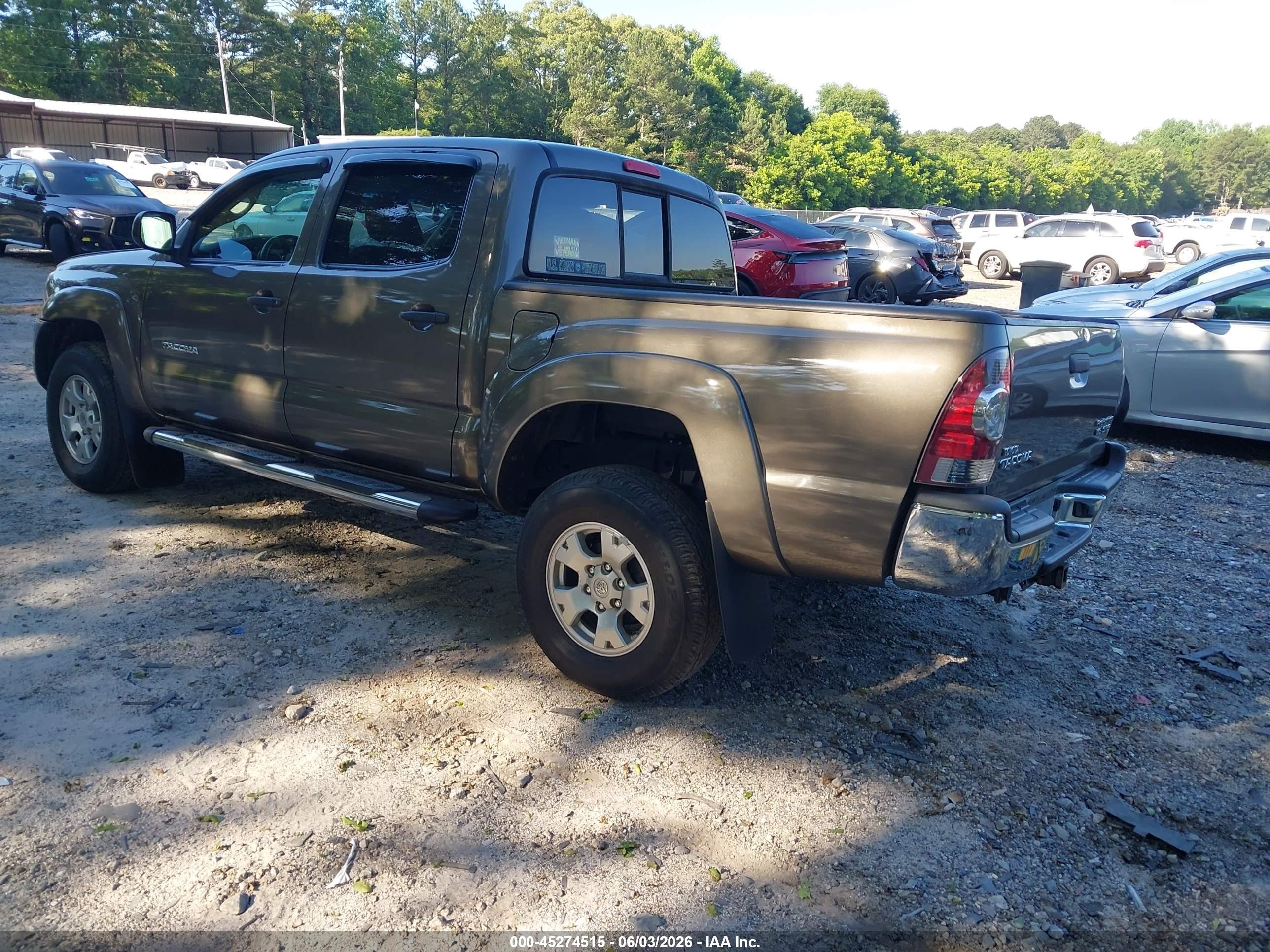 2011 Toyota Tacoma Prerunner V6 Gray vin: 3TMJU4GN1BM113215