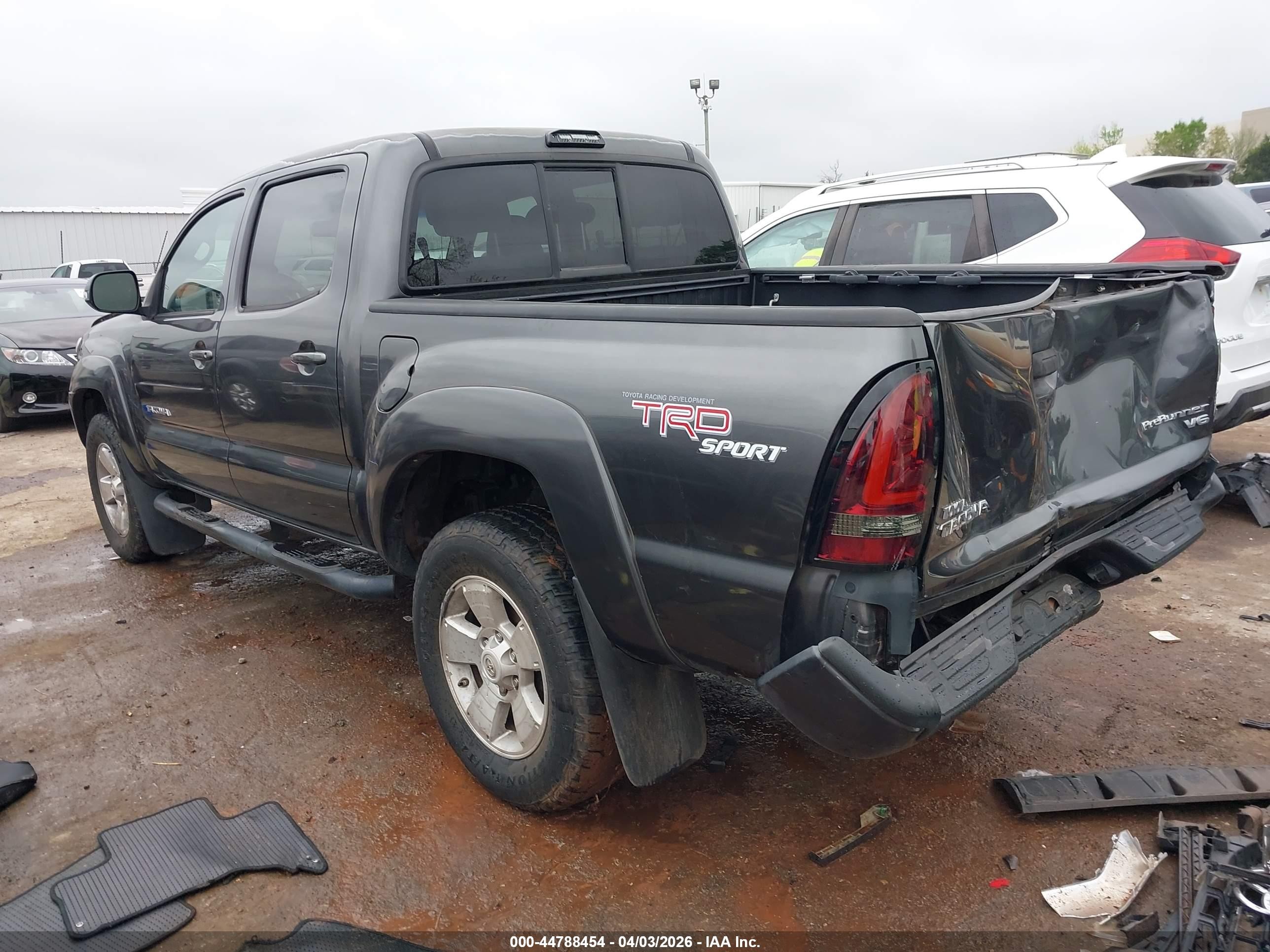 2013 Toyota Tacoma Prerunner V6 Gray vin: 3TMJU4GN1DM151286