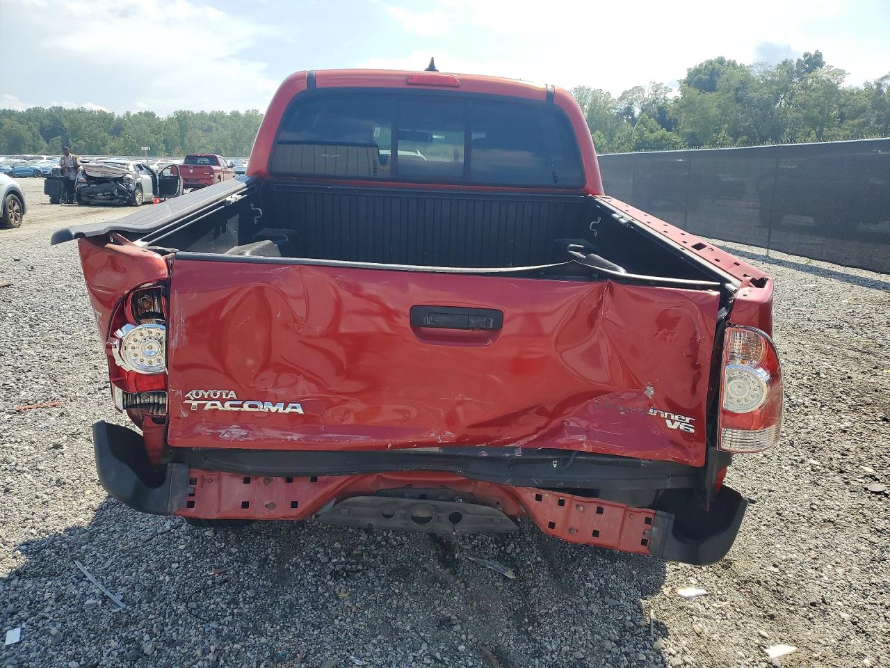 2014 Toyota Tacoma Double Cab Prerunner Red vin: 3TMJU4GN1EM159437
