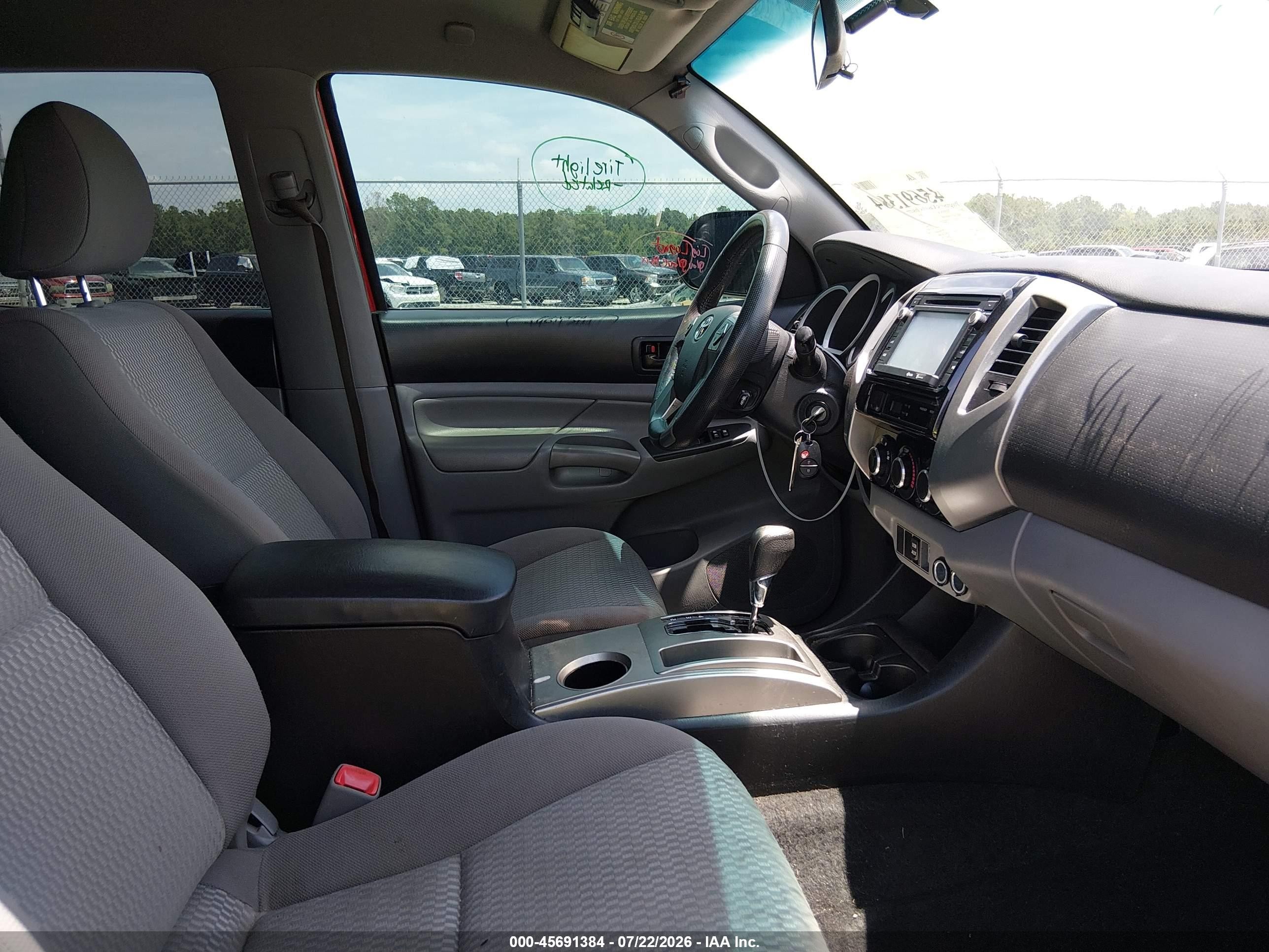 2014 Toyota Tacoma Prerunner V6 Red vin: 3TMJU4GN1EM169689