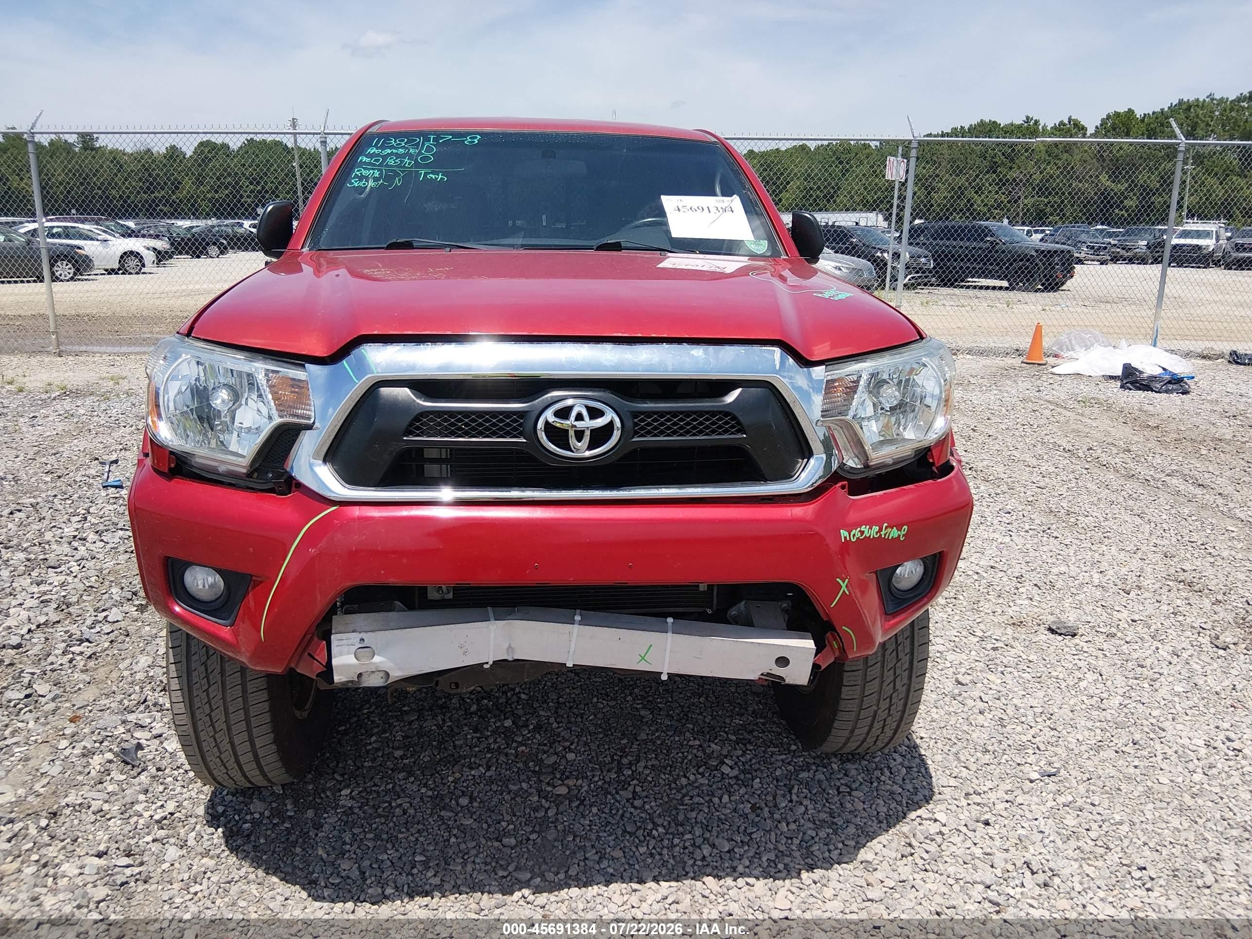 2014 Toyota Tacoma Prerunner V6 Red vin: 3TMJU4GN1EM169689