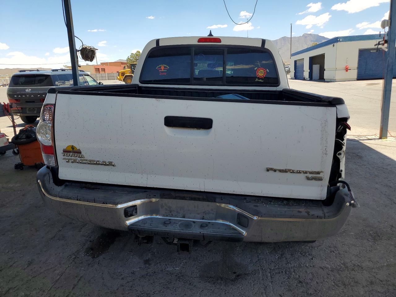 2015 Toyota Tacoma Double Cab Prerunner White vin: 3TMJU4GN1FM176210