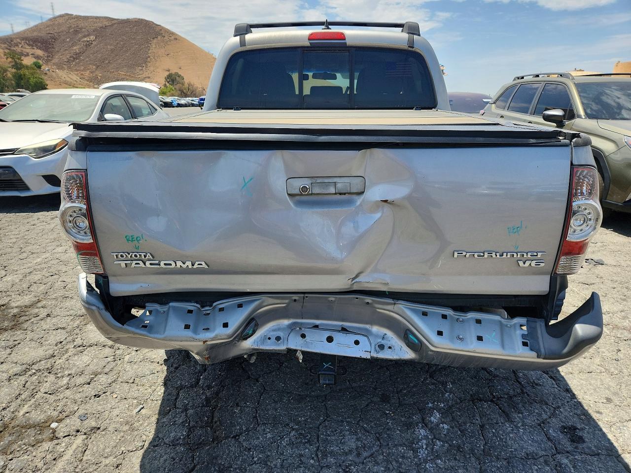 2015 Toyota Tacoma Double Cab Prerunner Серебряный vin: 3TMJU4GN1FM187529