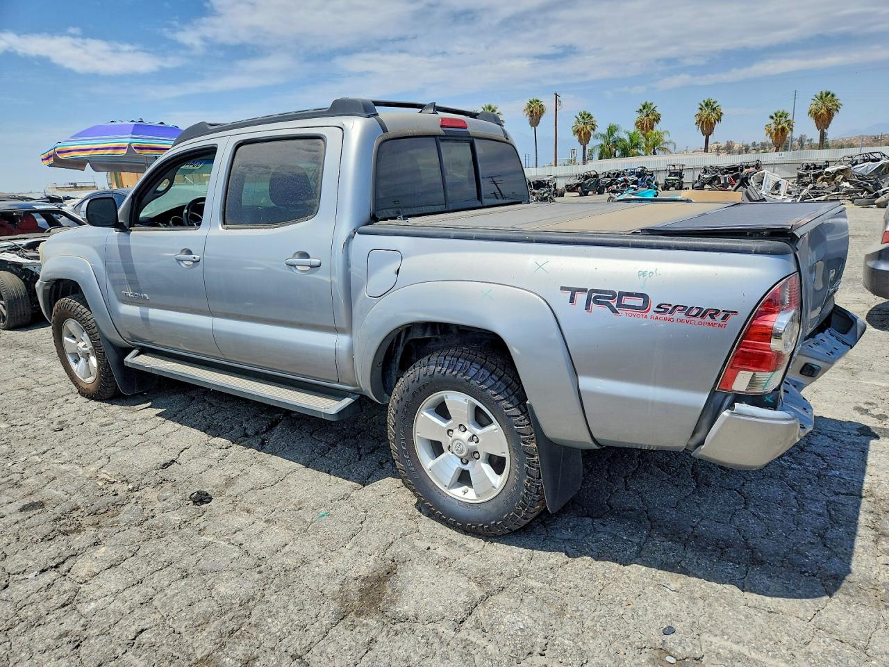 2015 Toyota Tacoma Double Cab Prerunner Серебряный vin: 3TMJU4GN1FM187529