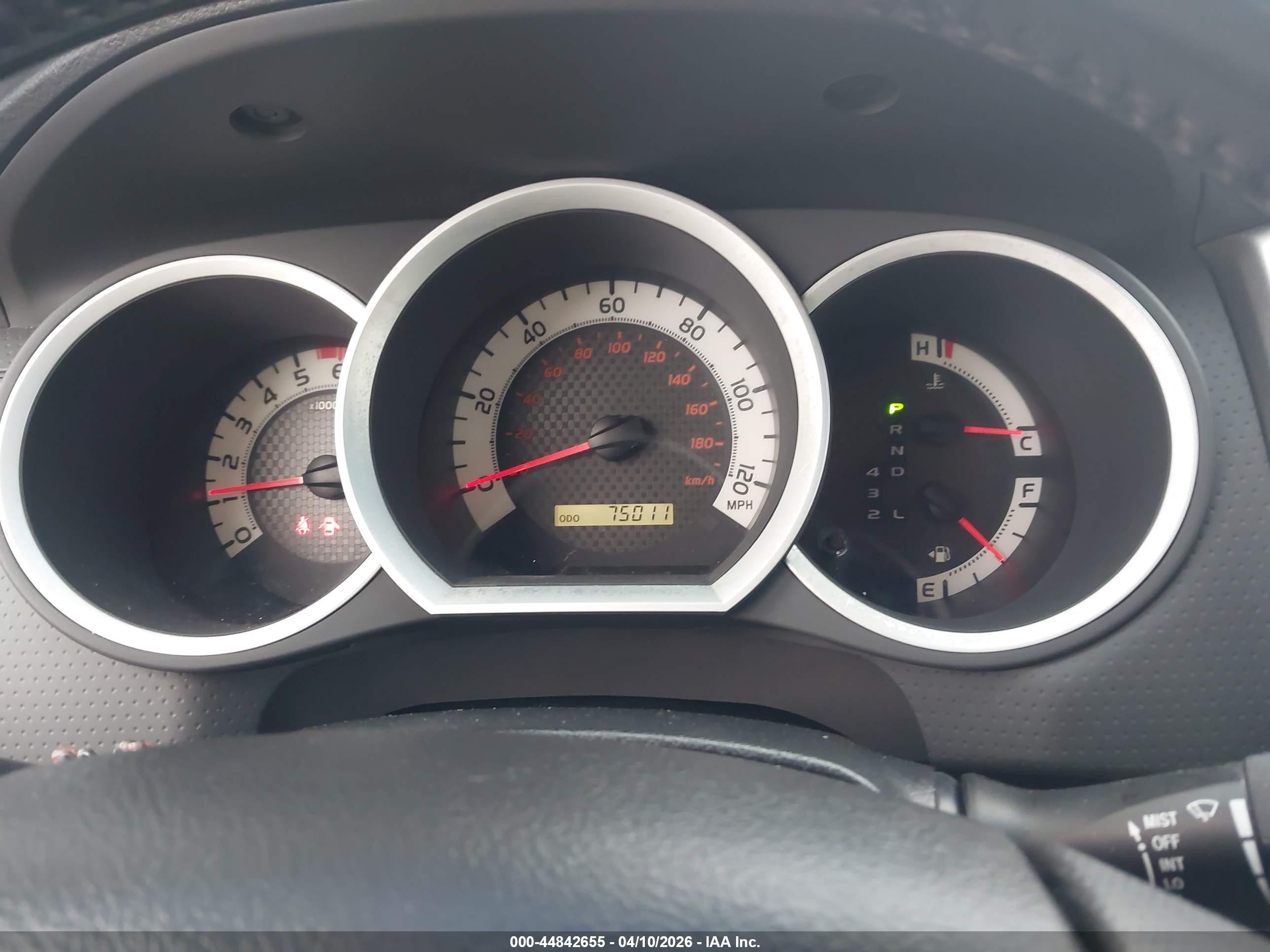 2015 Toyota Tacoma Prerunner V6 Серебряный vin: 3TMJU4GN1FM188373