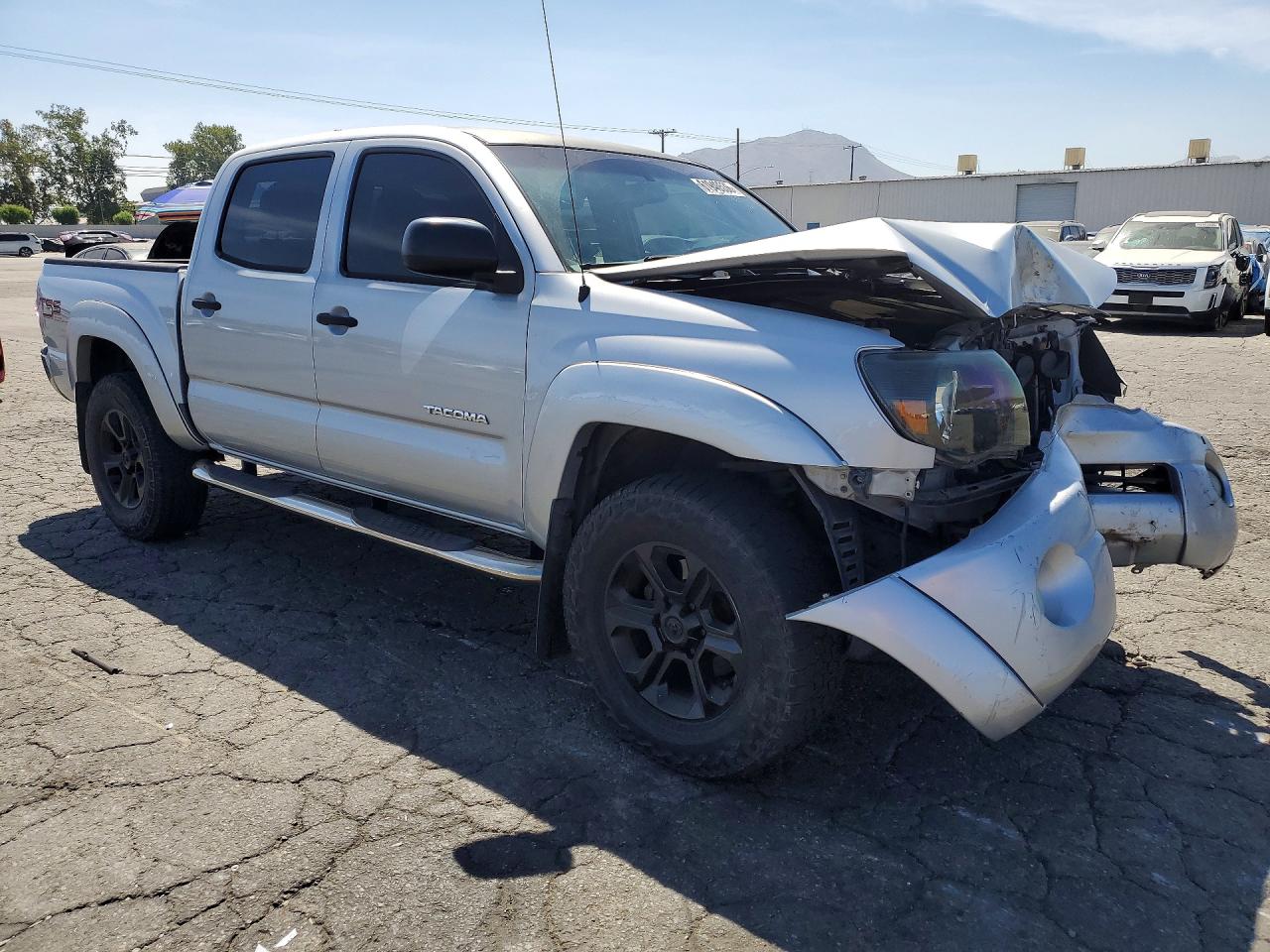 2010 Toyota Tacoma Double Cab Prerunner Silver vin: 3TMJU4GN2AM101976
