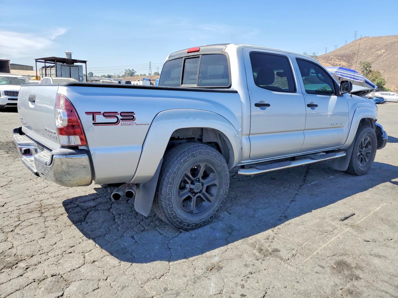 2010 Toyota Tacoma Double Cab Prerunner Silver vin: 3TMJU4GN2AM101976