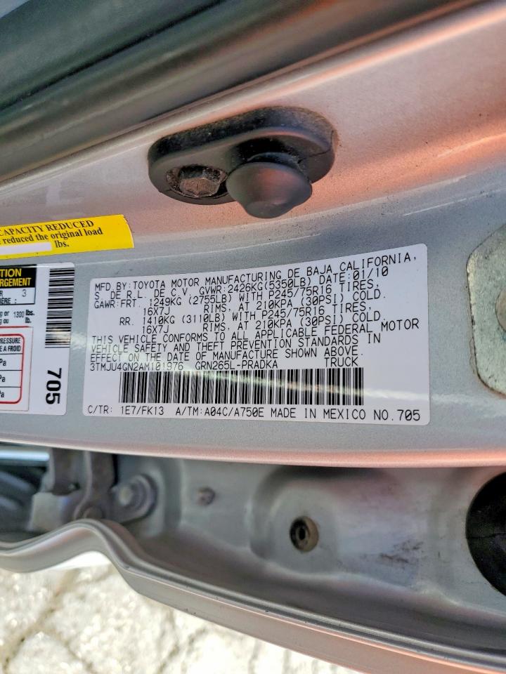 2010 Toyota Tacoma Double Cab Prerunner Silver vin: 3TMJU4GN2AM101976