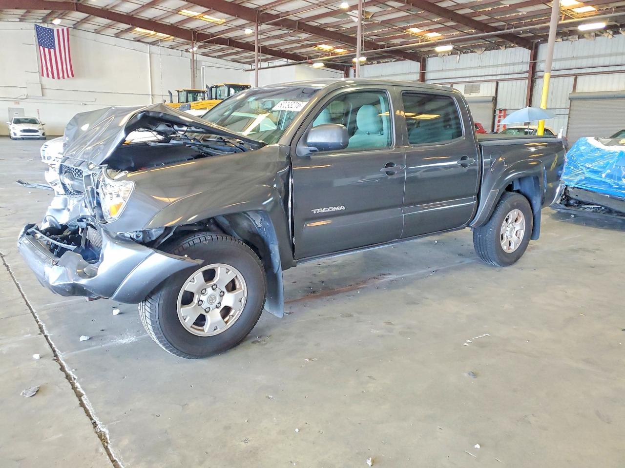 2011 Toyota Tacoma Double Cab Prerunner Gray vin: 3TMJU4GN2BM111795