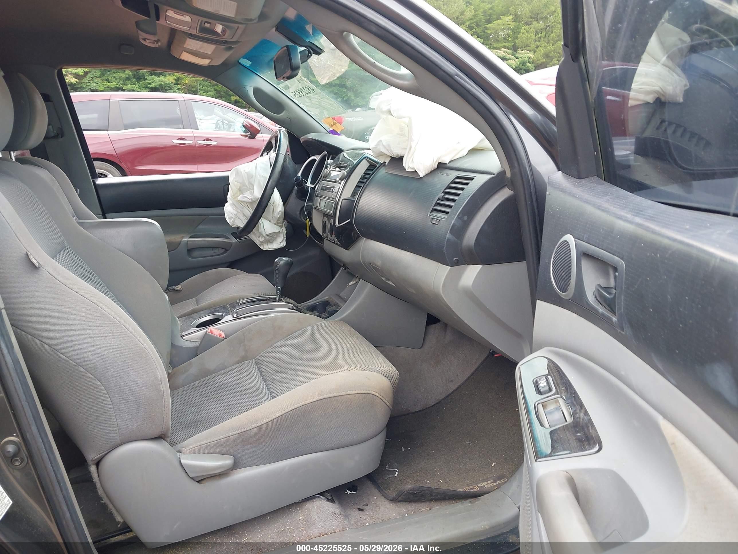 2011 Toyota Tacoma Prerunner V6 Черный vin: 3TMJU4GN2BM115006