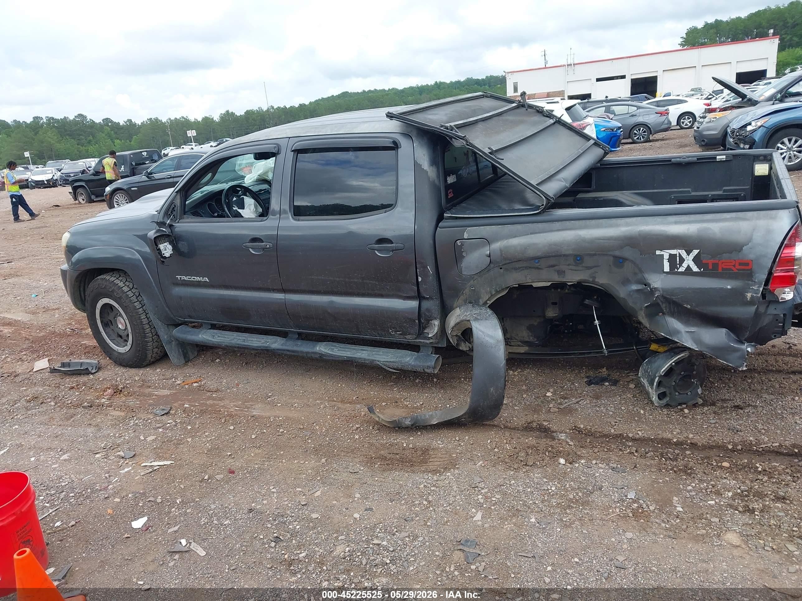 2011 Toyota Tacoma Prerunner V6 Черный vin: 3TMJU4GN2BM115006