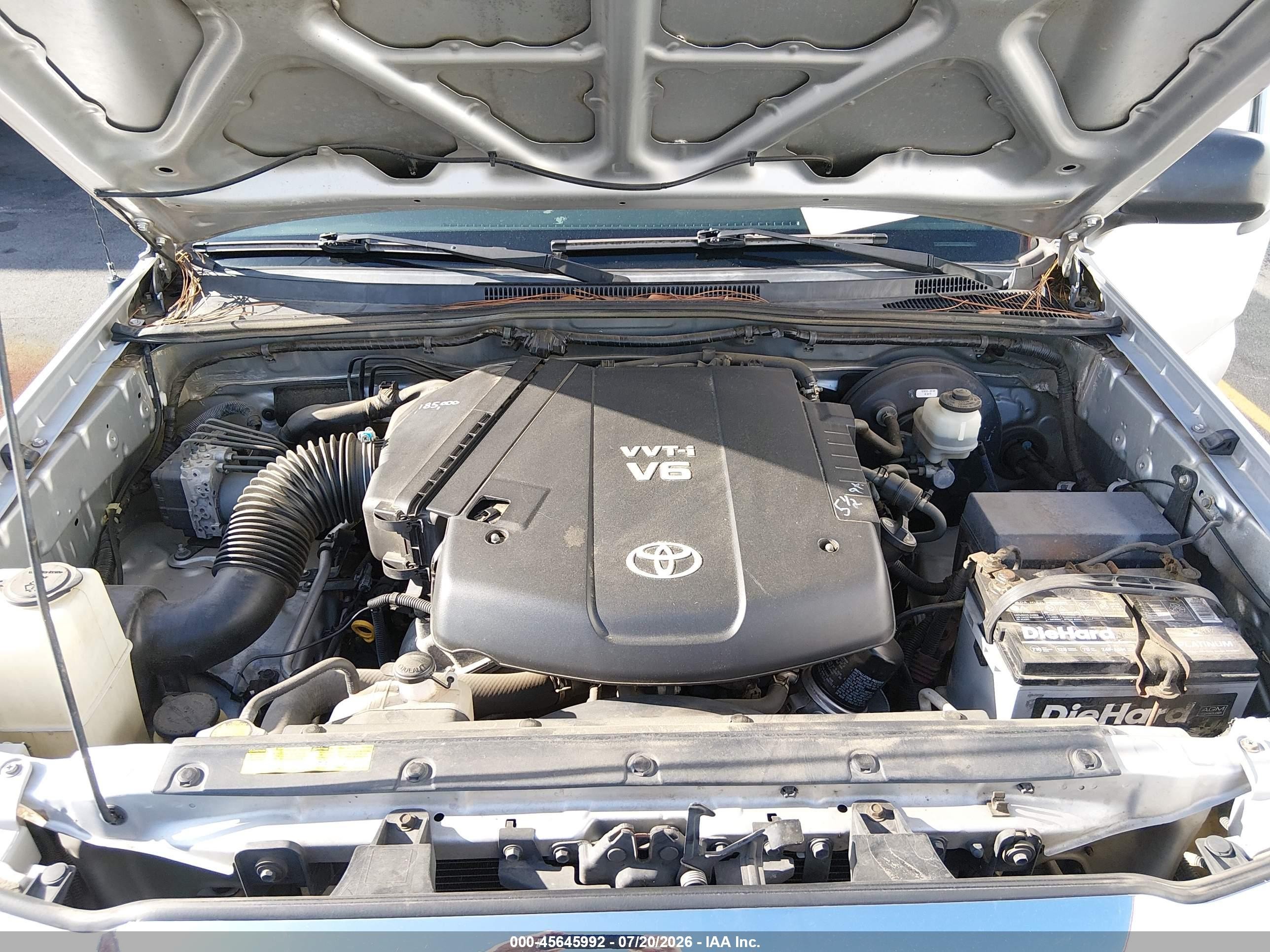 2011 Toyota Tacoma Prerunner V6 Silver vin: 3TMJU4GN2BM119900