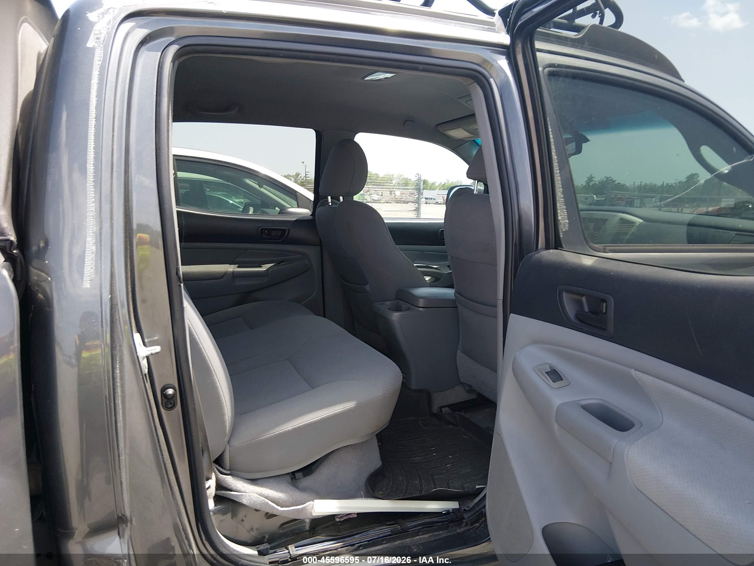 2011 Toyota Tacoma Prerunner V6 Gray vin: 3TMJU4GN2BM120741