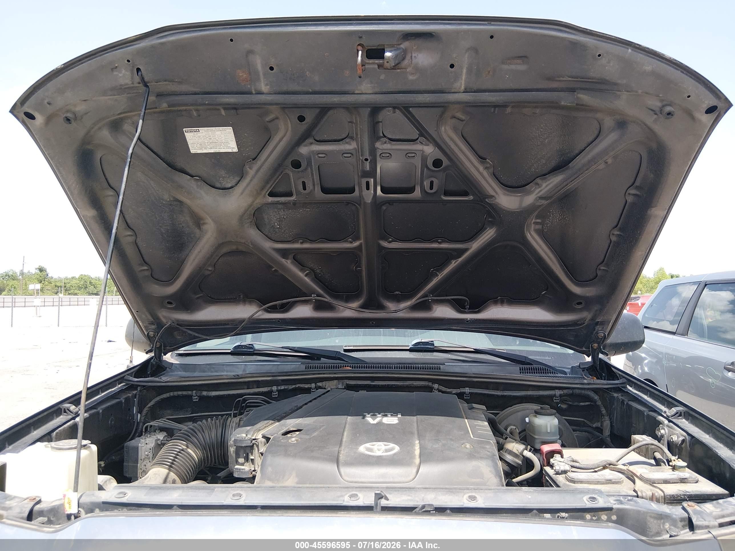 2011 Toyota Tacoma Prerunner V6 Gray vin: 3TMJU4GN2BM120741