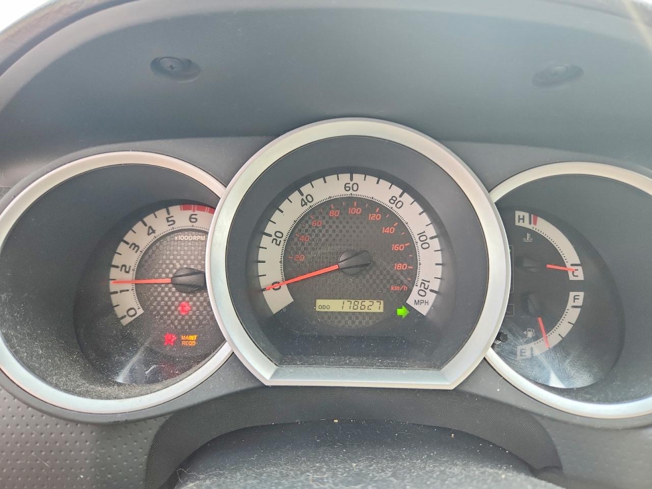2011 Toyota Tacoma Double Cab Prerunner Gray vin: 3TMJU4GN2BM124241