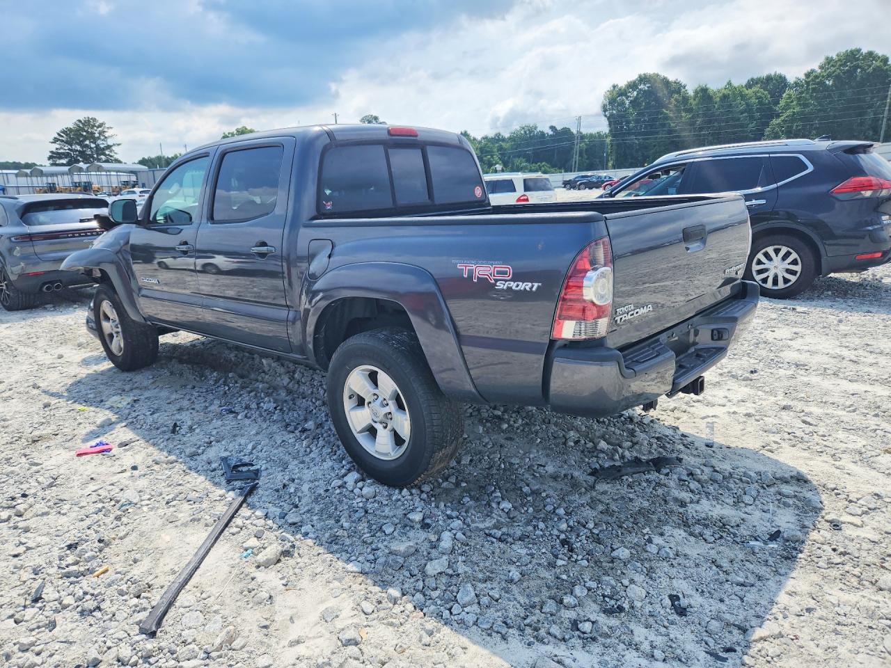 2011 Toyota Tacoma Double Cab Prerunner Gray vin: 3TMJU4GN2BM124241
