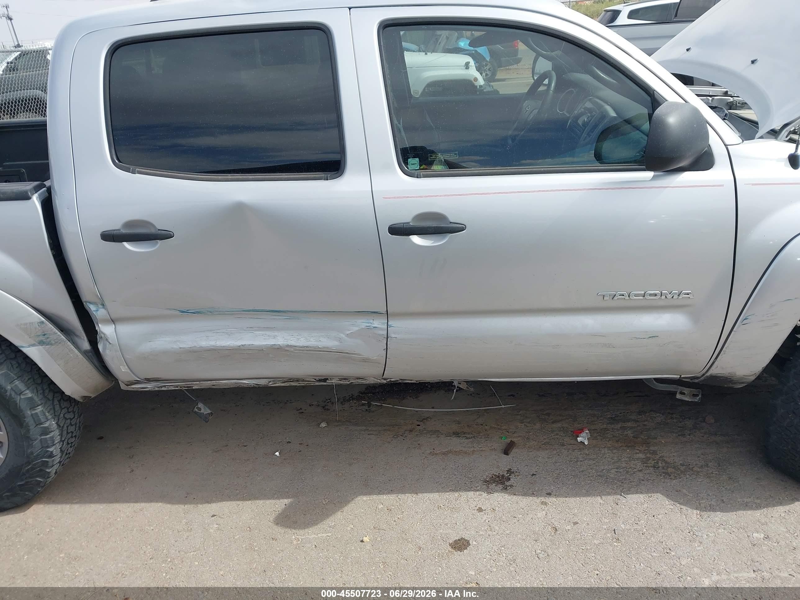 2012 Toyota Tacoma Prerunner V6 Silver vin: 3TMJU4GN2CM128968