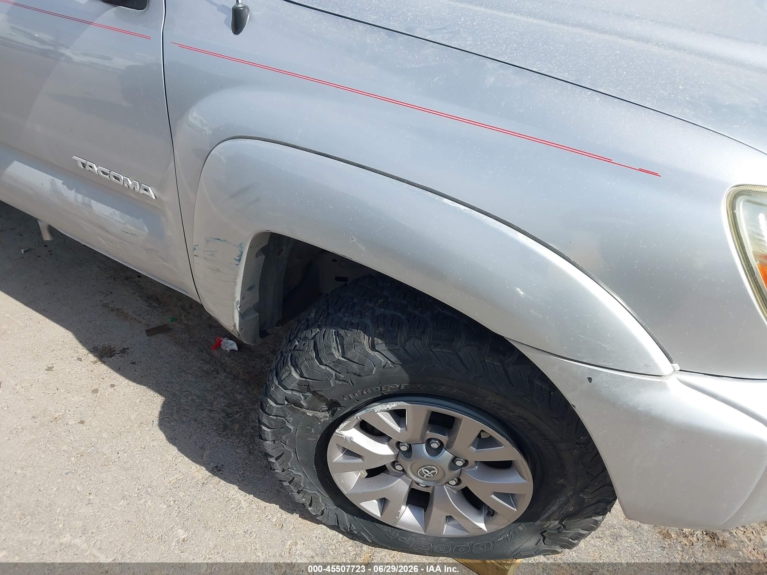 2012 Toyota Tacoma Prerunner V6 Silver vin: 3TMJU4GN2CM128968