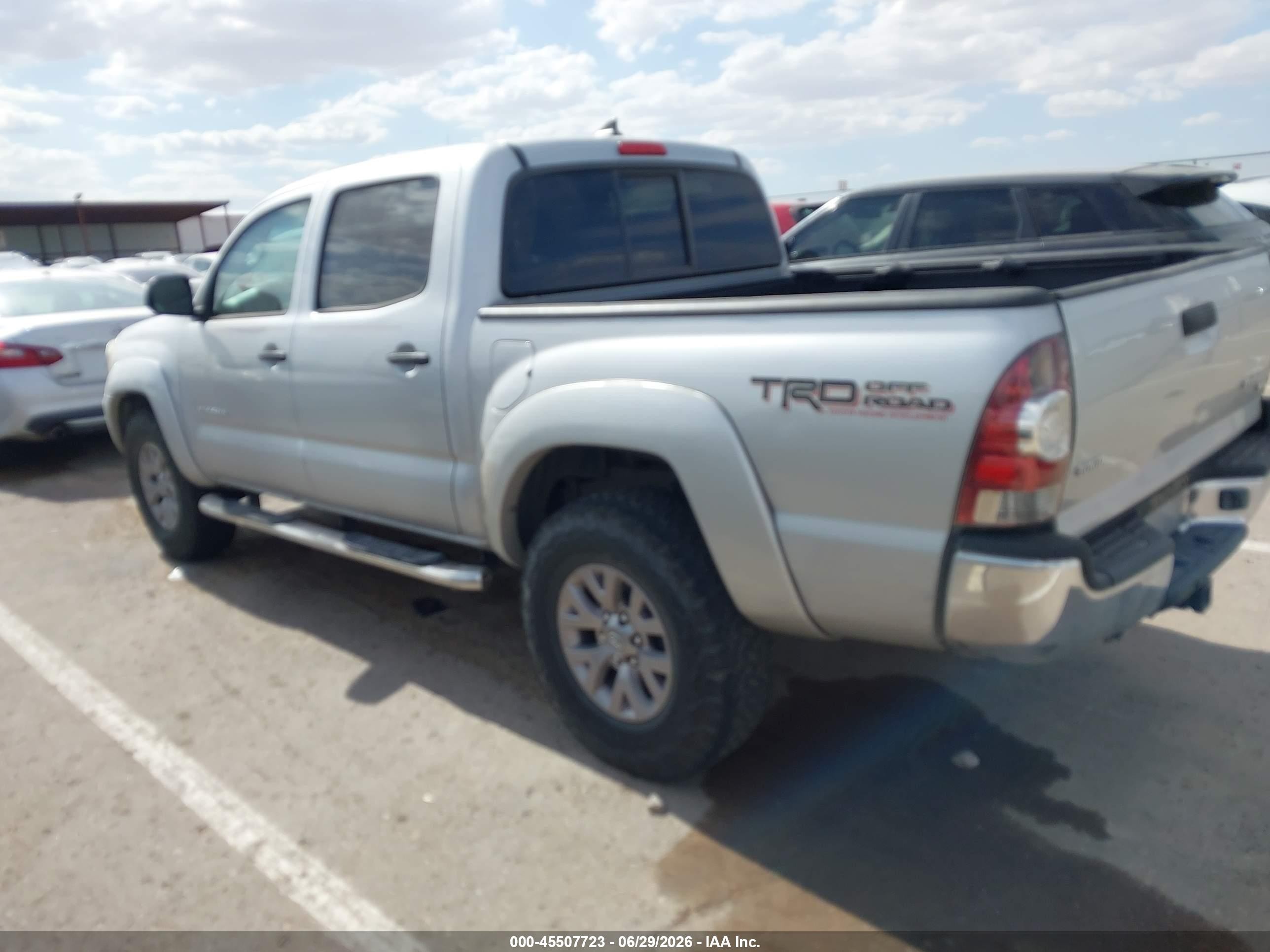 2012 Toyota Tacoma Prerunner V6 Silver vin: 3TMJU4GN2CM128968