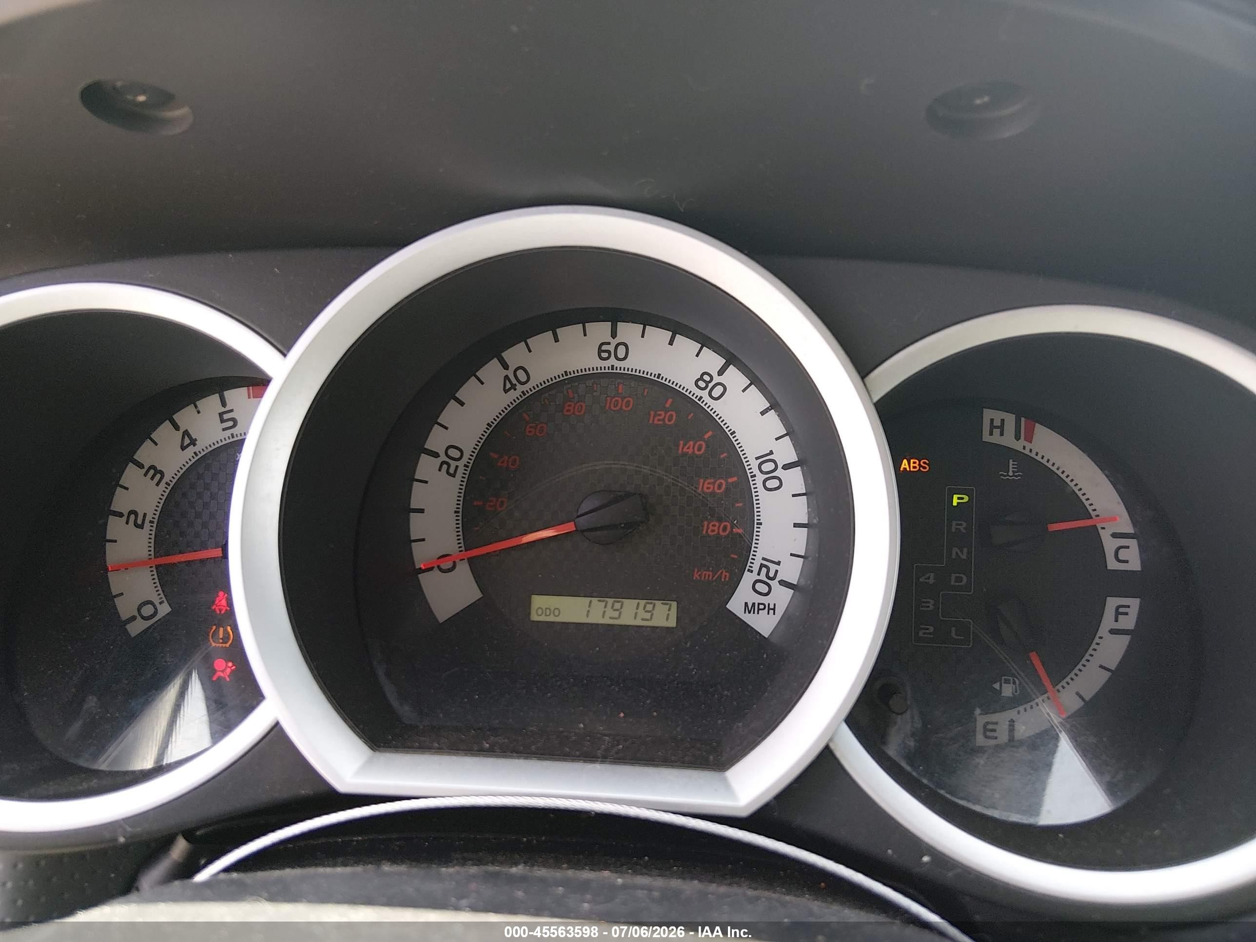 2012 Toyota Tacoma Prerunner V6 Silver vin: 3TMJU4GN2CM132342