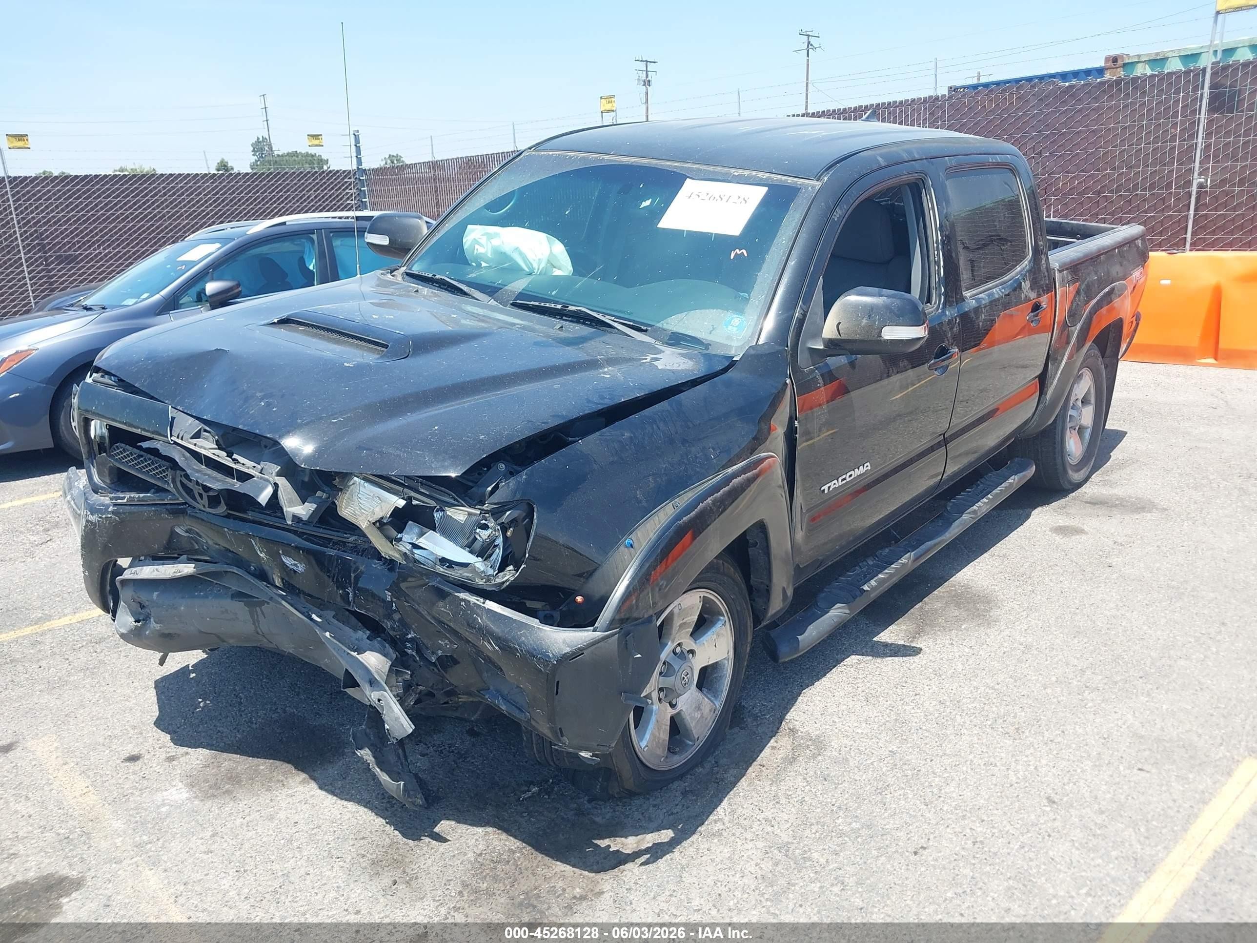 2012 Toyota Tacoma Prerunner V6 Черный vin: 3TMJU4GN2CM134723