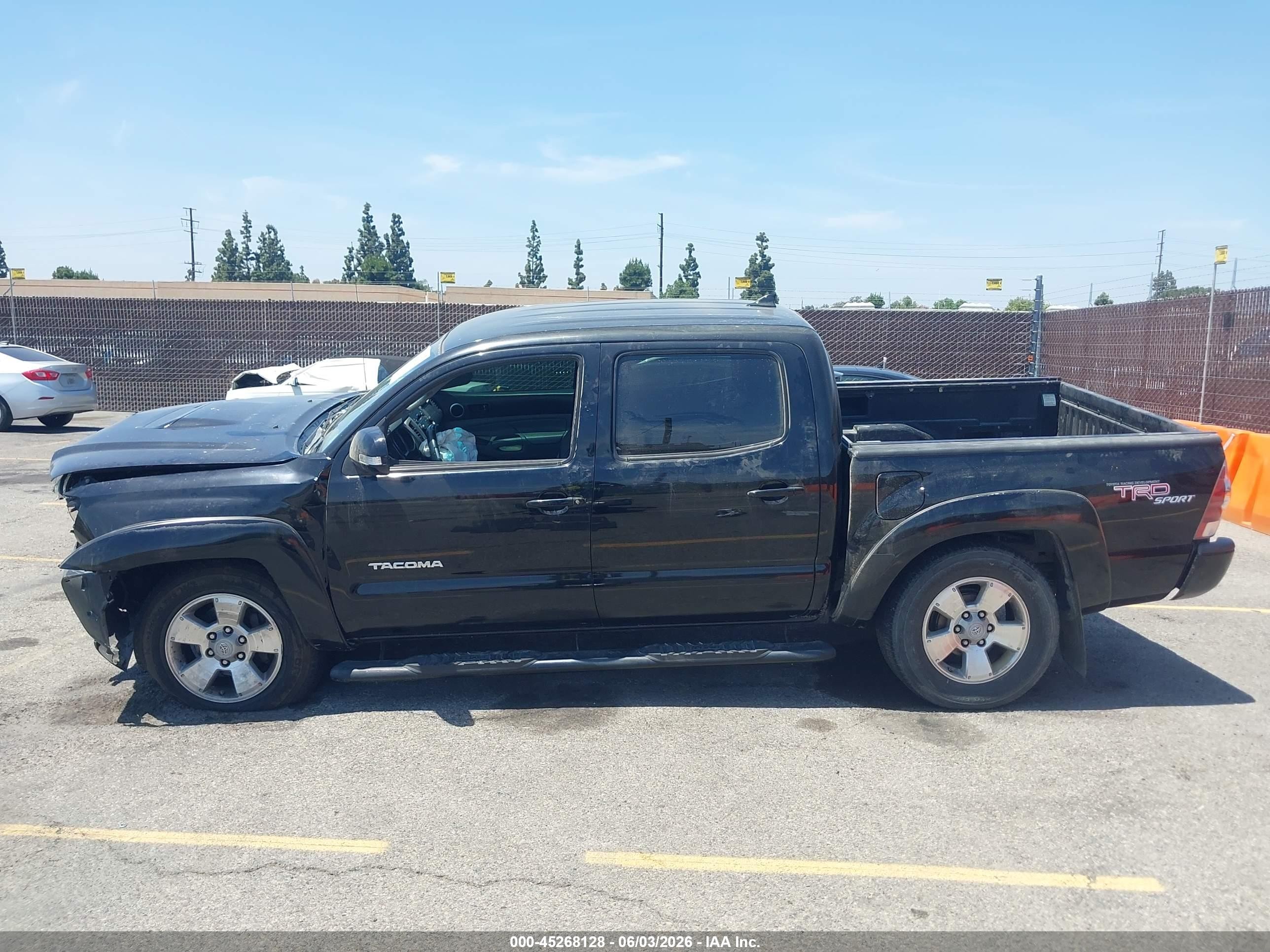 2012 Toyota Tacoma Prerunner V6 Черный vin: 3TMJU4GN2CM134723