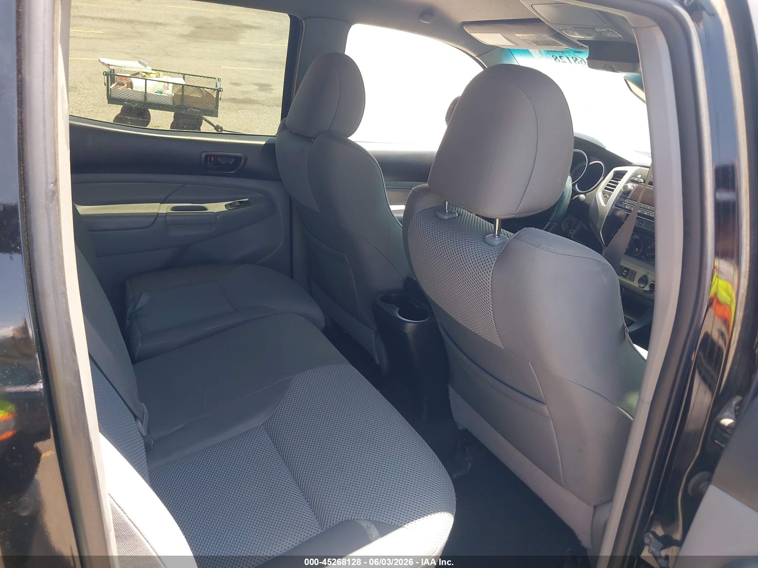 2012 Toyota Tacoma Prerunner V6 Черный vin: 3TMJU4GN2CM134723